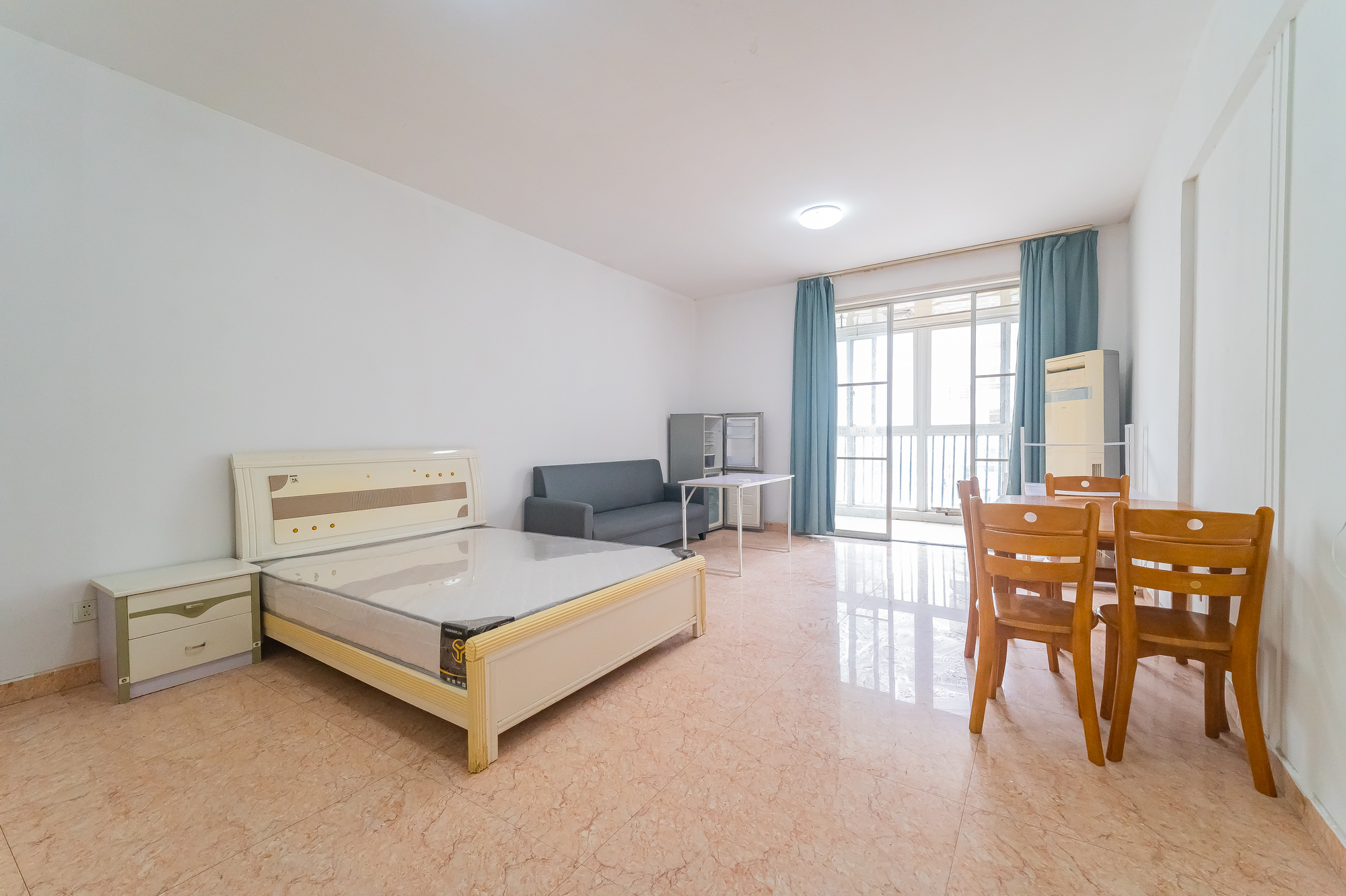 开源鑫景 1室1厅1卫 29.8万 开源鑫景 1室1厅1卫 29.8万卧室