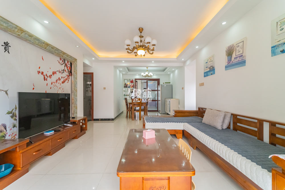 家和院  3室2厅1卫    105.0万