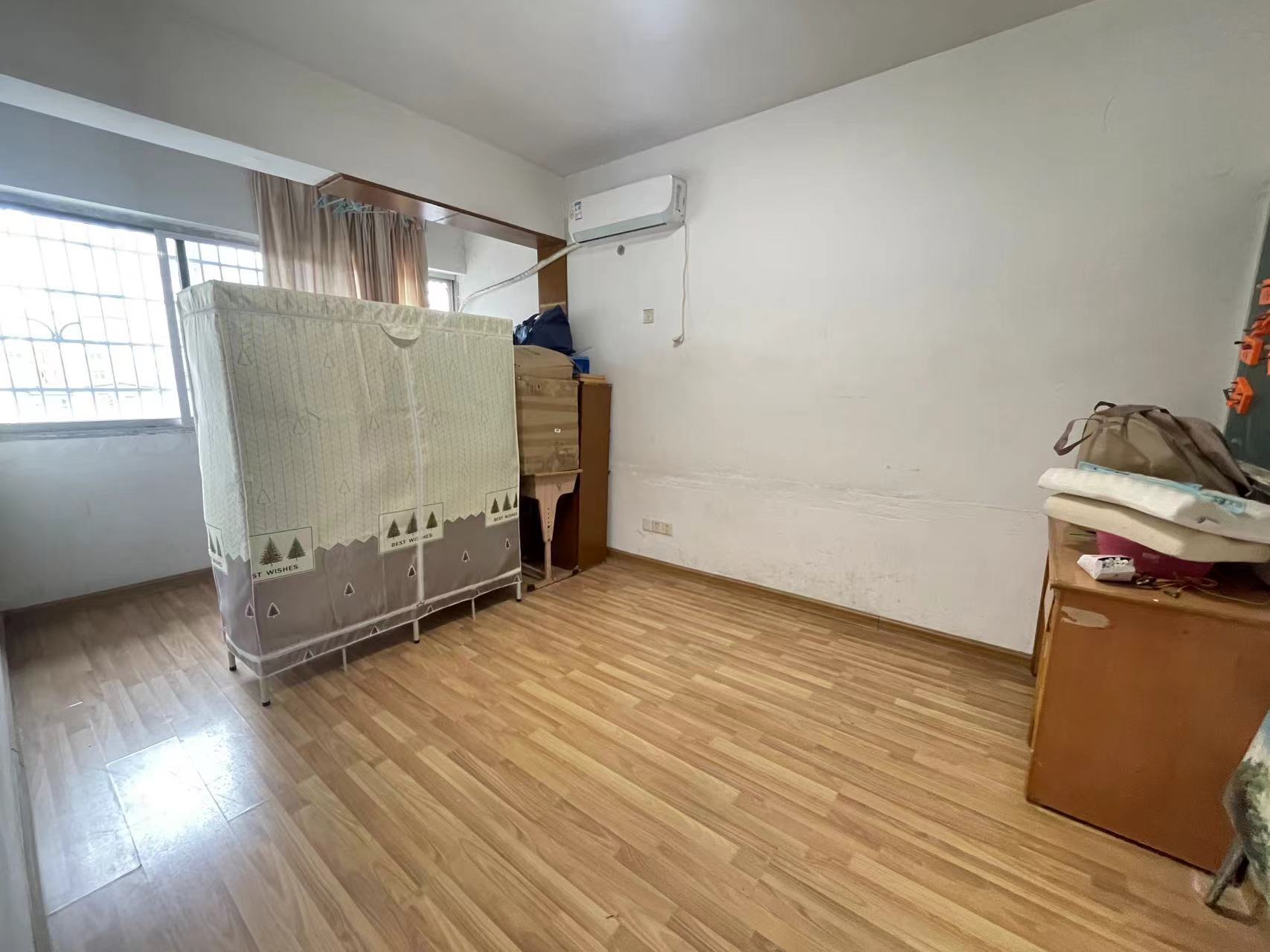 欣润楼 4室2厅2卫 52.0万 欣润楼 4室2厅2卫 52.0万室内图