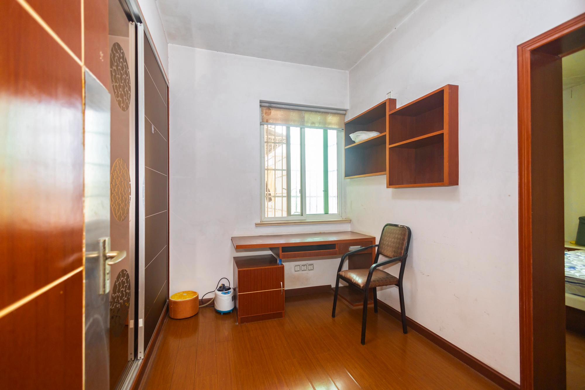 广泰家园  4室2厅2卫    88.0万 广泰家园  4室2厅2卫    88.0万卧室