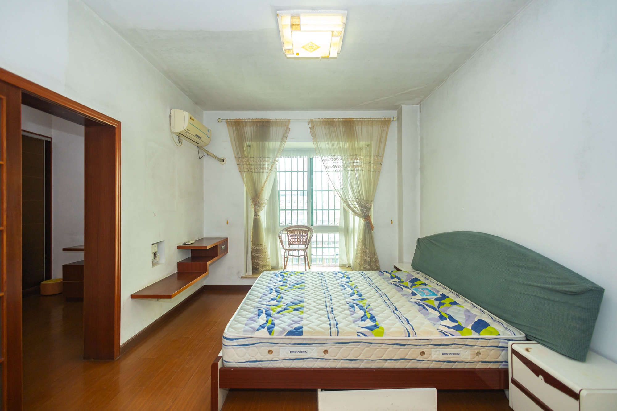 广泰家园  4室2厅2卫    88.0万 广泰家园  4室2厅2卫    88.0万卧室