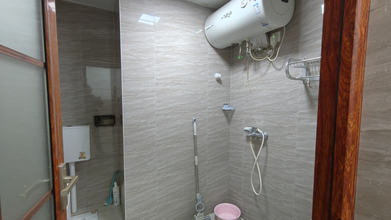 华晨御园 1室1厅1卫 42.0万 华晨御园 1室1厅1卫 42.0万室内图