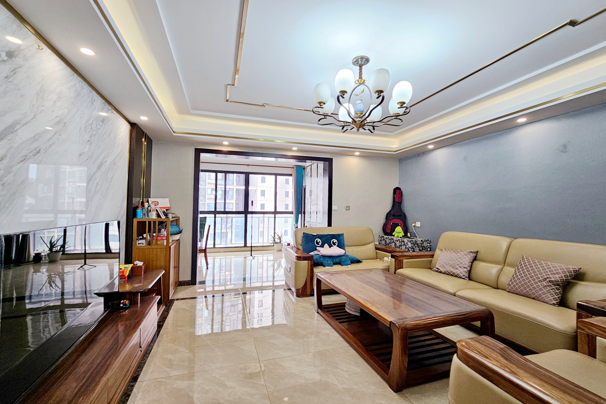 嘉宇盛世华章 4室2厅1卫 162.0万 嘉宇盛世华章 4室2厅1卫 162.0万客厅