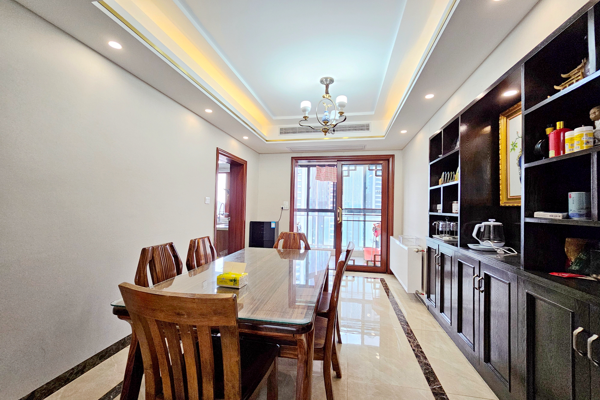 嘉宇盛世华章 4室2厅1卫 162.0万 嘉宇盛世华章 4室2厅1卫 162.0万客厅