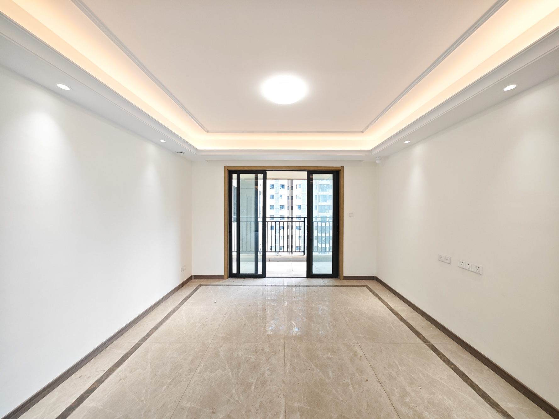 中建嘉和城凤凰台(中建瑞兴家园) 4室2厅2卫 105.0万 中建嘉和城凤凰台(中建瑞兴家园) 4室2厅2卫 105.0万客厅