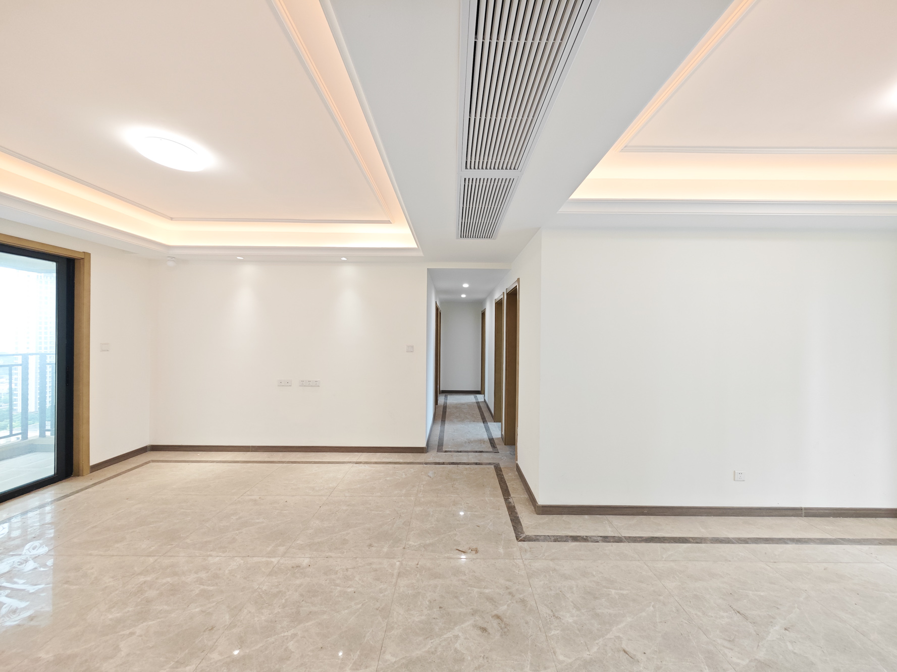 中建嘉和城凤凰台(中建瑞兴家园) 4室2厅2卫 105.0万 中建嘉和城凤凰台(中建瑞兴家园) 4室2厅2卫 105.0万客厅