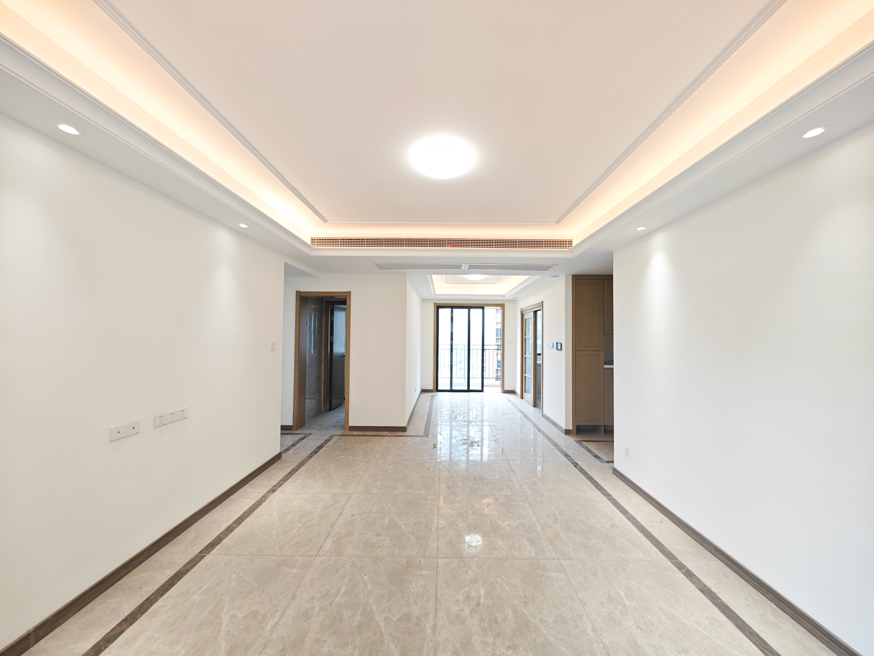 中建嘉和城凤凰台(中建瑞兴家园) 4室2厅2卫 105.0万 中建嘉和城凤凰台(中建瑞兴家园) 4室2厅2卫 105.0万客厅