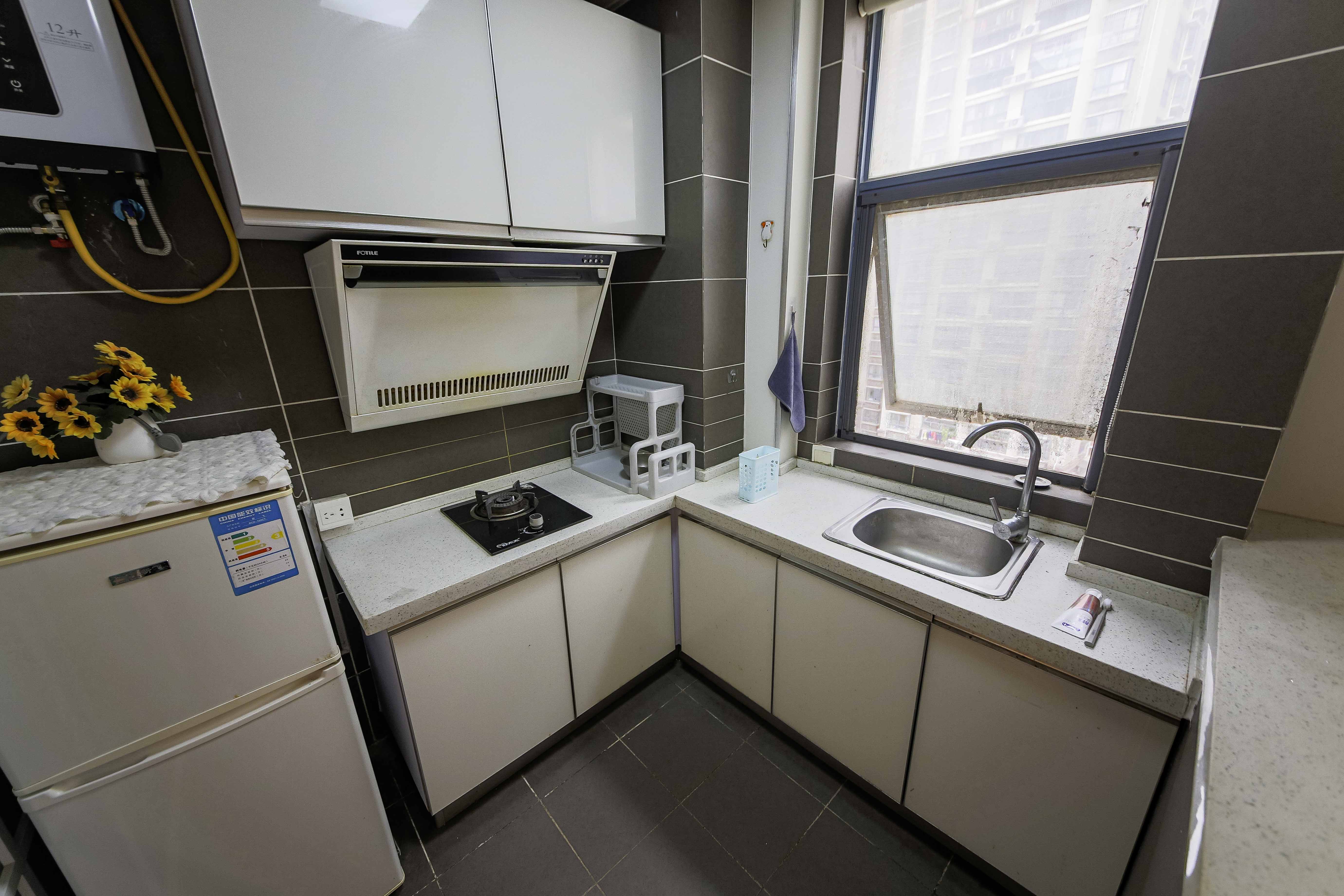 标志浪漫满屋(枫景公寓) 1室1厅1卫 39.8万 标志浪漫满屋(枫景公寓) 1室1厅1卫 39.8万厨房