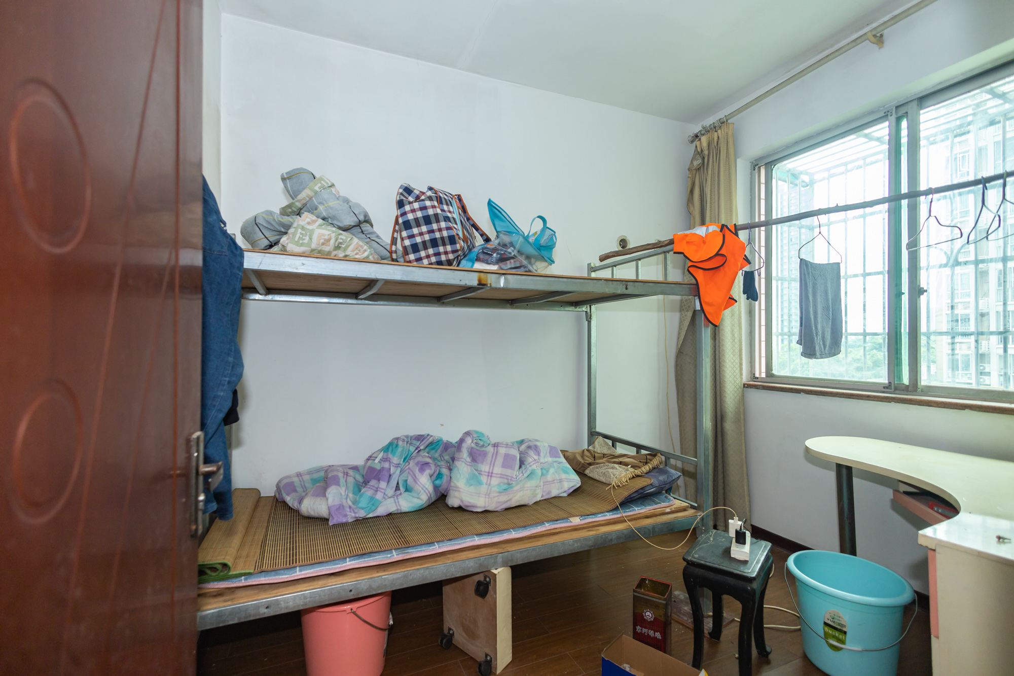 中南汽车世界  3室2厅2卫    40.0万 中南汽车世界  3室2厅2卫    40.0万卧室