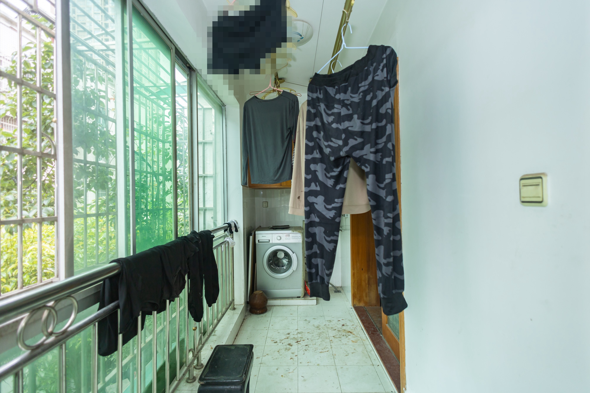 中南汽车世界  3室2厅2卫    40.0万 中南汽车世界  3室2厅2卫    40.0万阳台