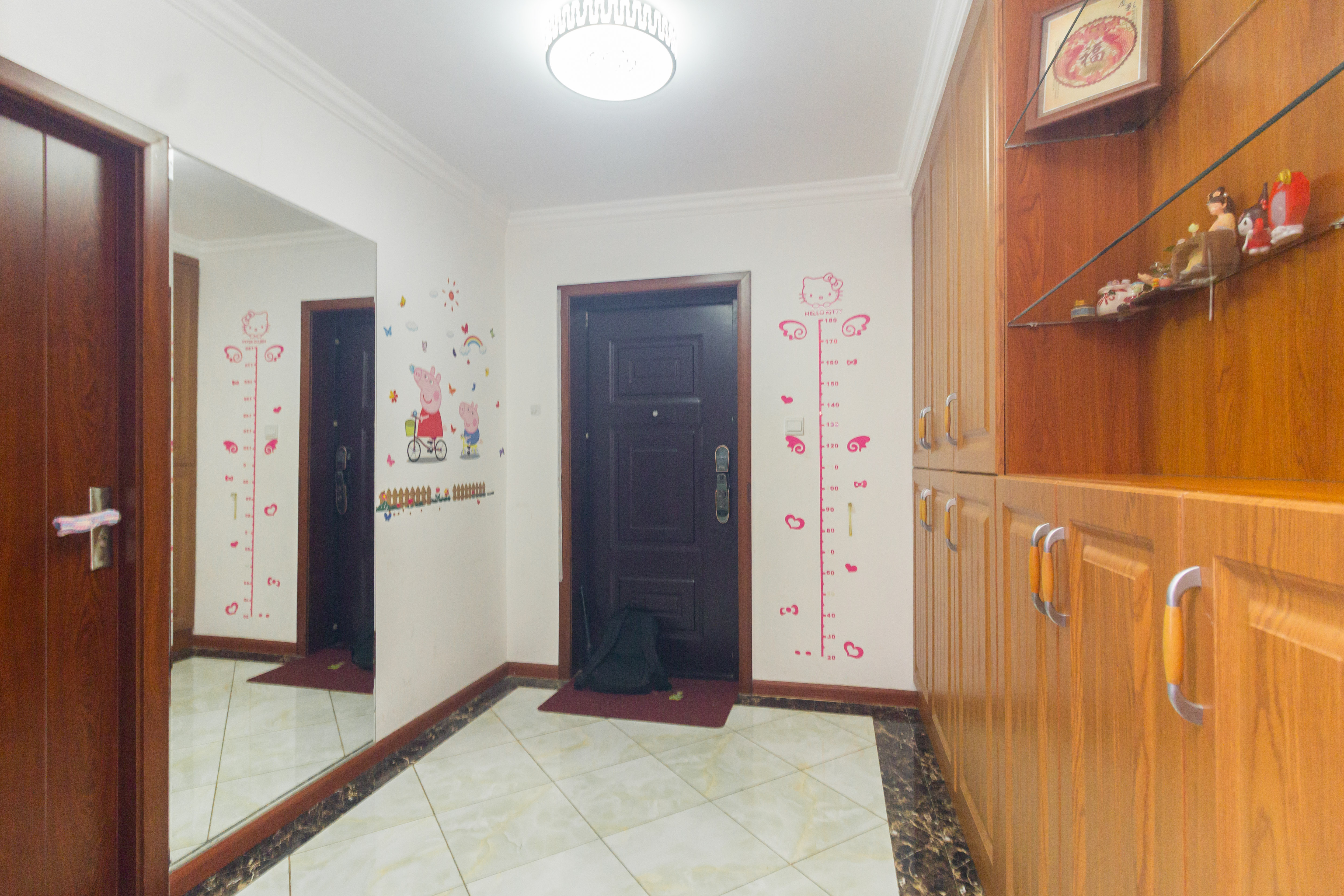 新蕾品阁居  4室0厅0卫    79.8万 新蕾品阁居  4室0厅0卫    79.8万卧室