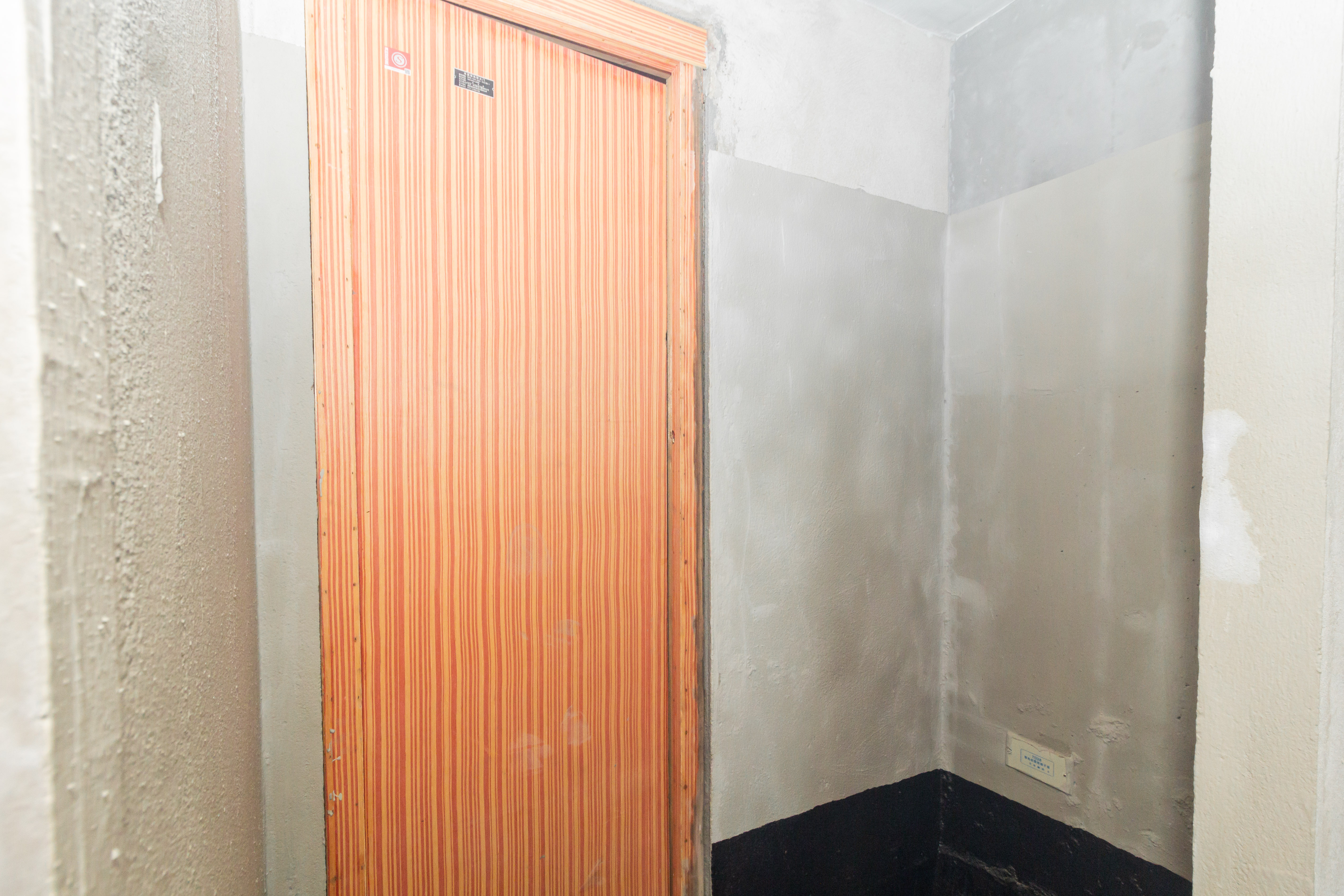 日盛湖湘花苑 3室2厅1卫 87.12万 日盛湖湘花苑 3室2厅1卫 87.12万卫生间