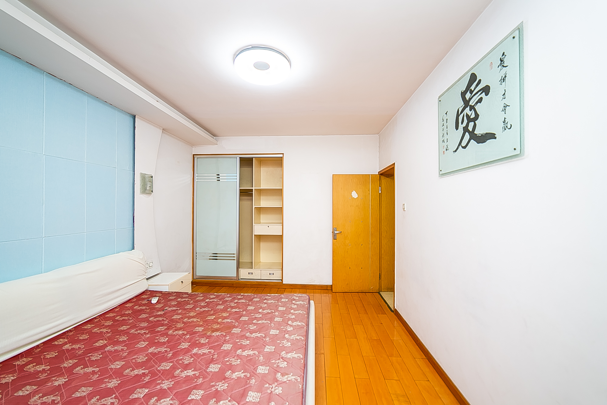 翡翠林居  2室2厅1卫   79.80万卧室