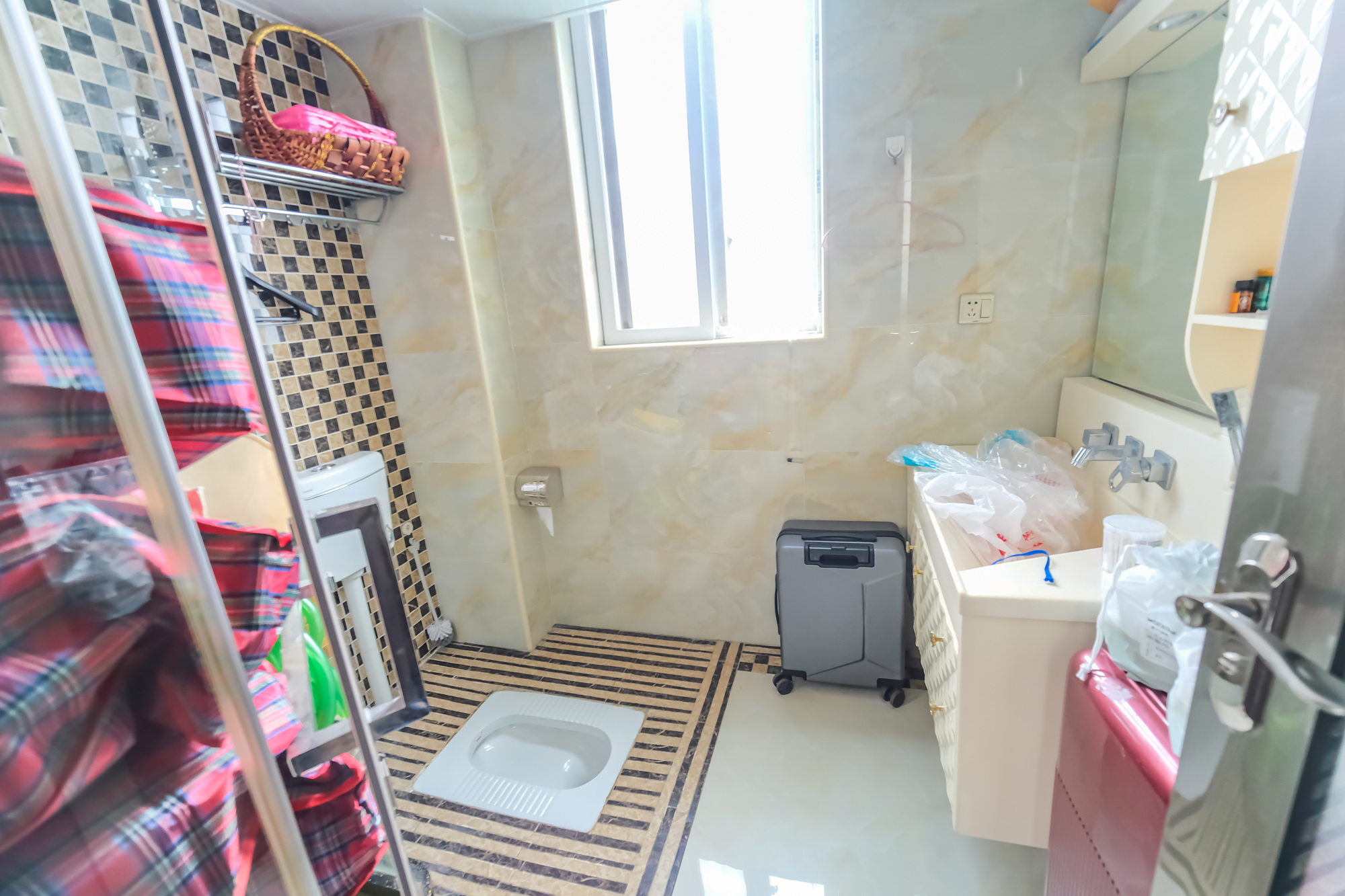 长丰星城 3室2厅2卫 90.0万 长丰星城 3室2厅2卫 90.0万卫生间