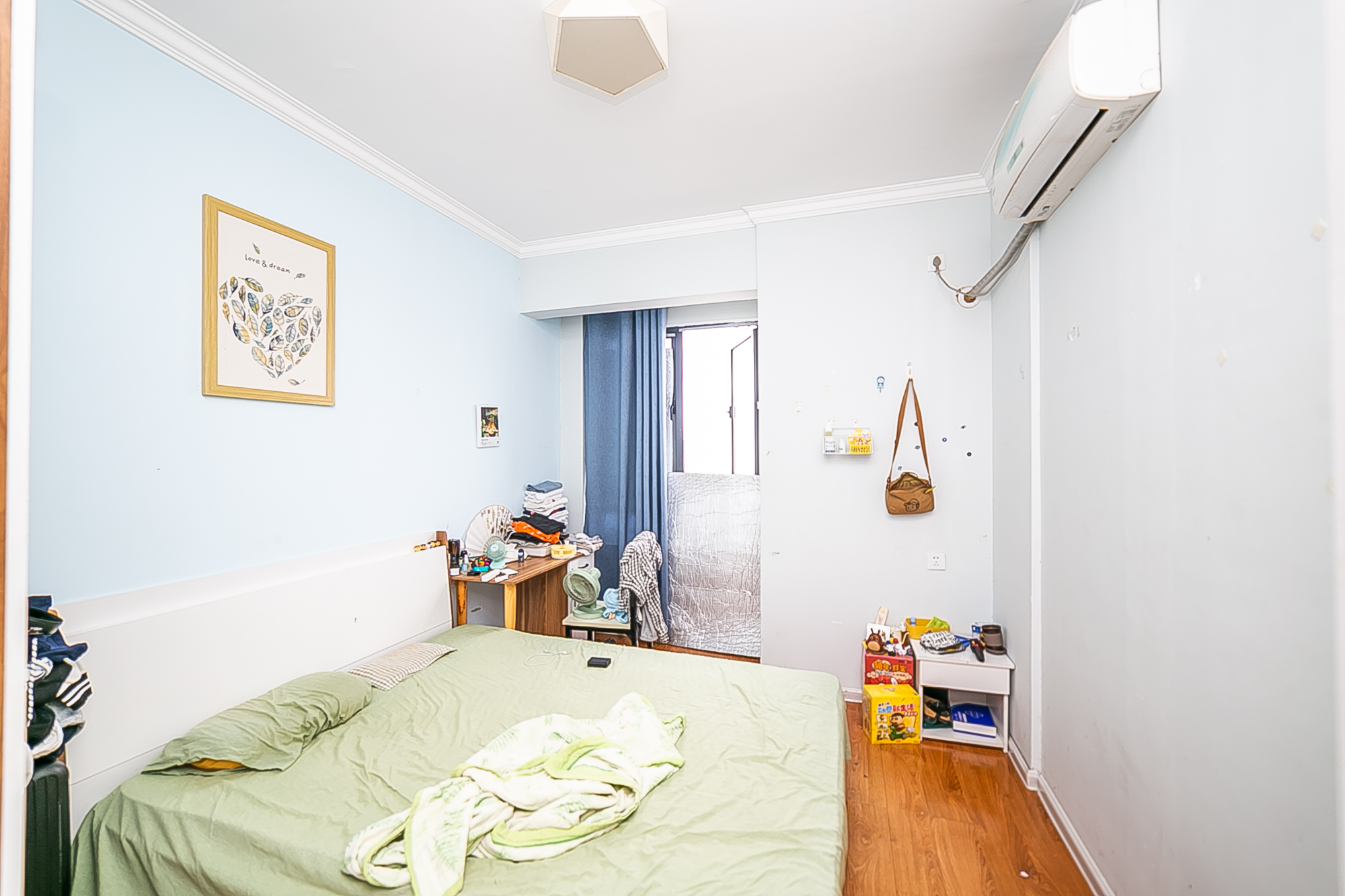 建发中央公园(建发美地) 3室1厅1卫 130.0万 建发中央公园(建发美地) 3室1厅1卫 130.0万卧室