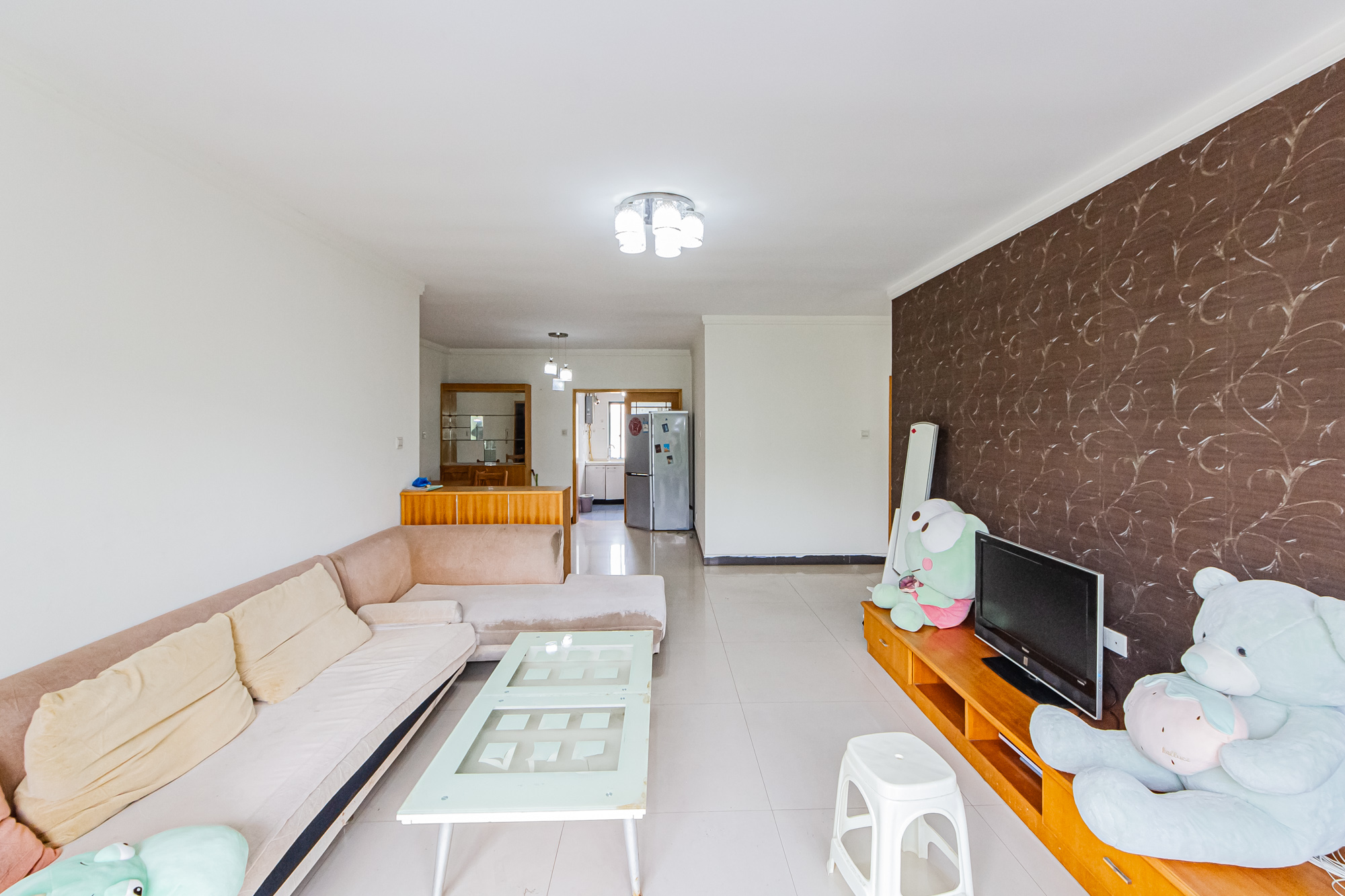 金帆江滨玫瑰园 3室2厅1卫 68.0万 金帆江滨玫瑰园 3室2厅1卫 68.0万客厅