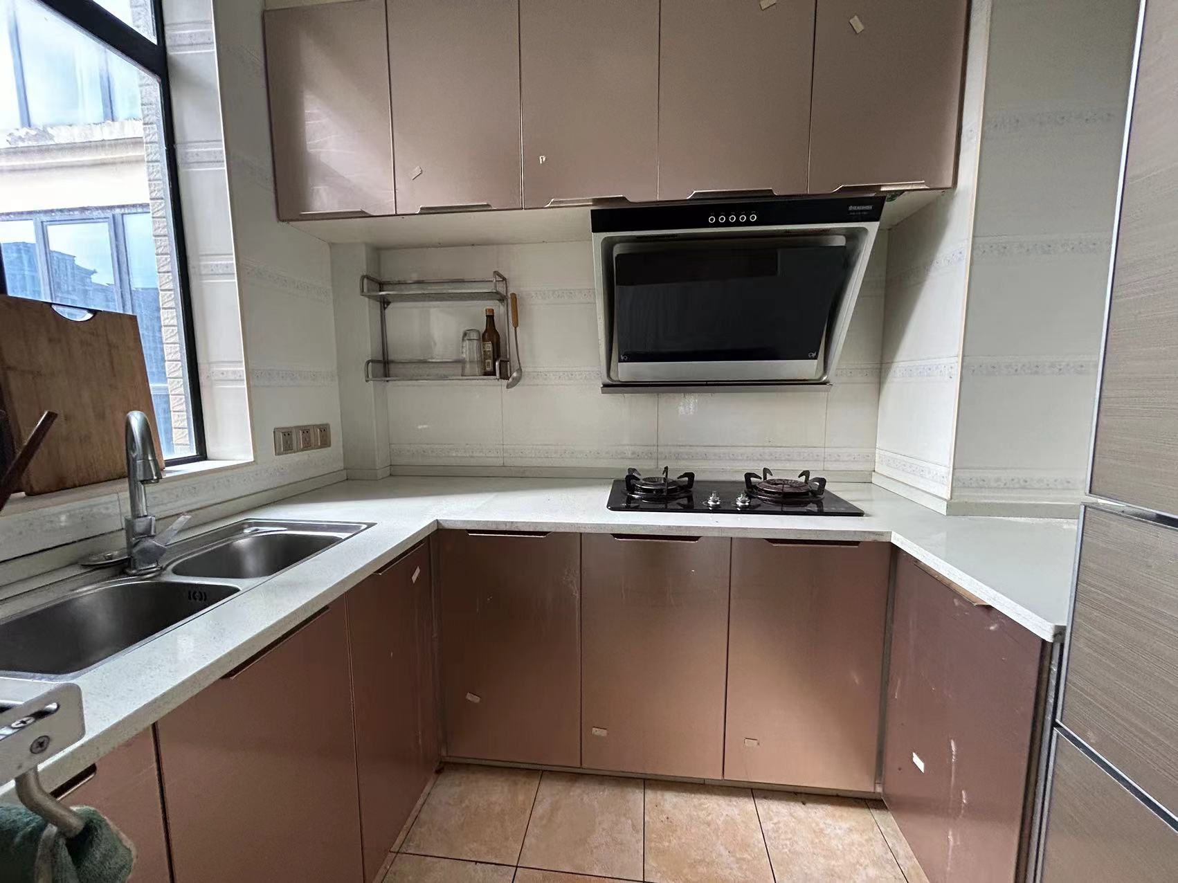 龙腾国际 2室2厅1卫 50.0万 龙腾国际 2室2厅1卫 50.0万室内图