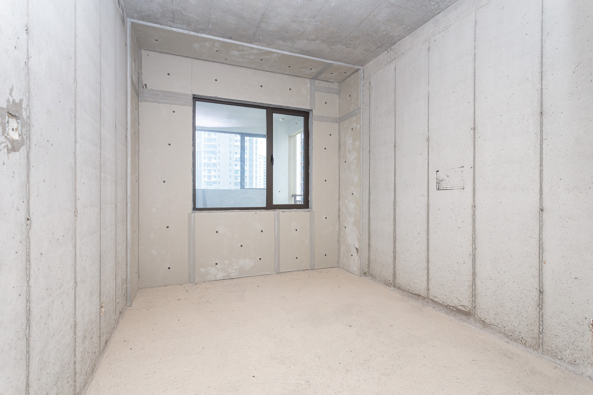 润和湘江天地E区 4室2厅3卫 220.0万 润和湘江天地E区 4室2厅3卫 220.0万卧室