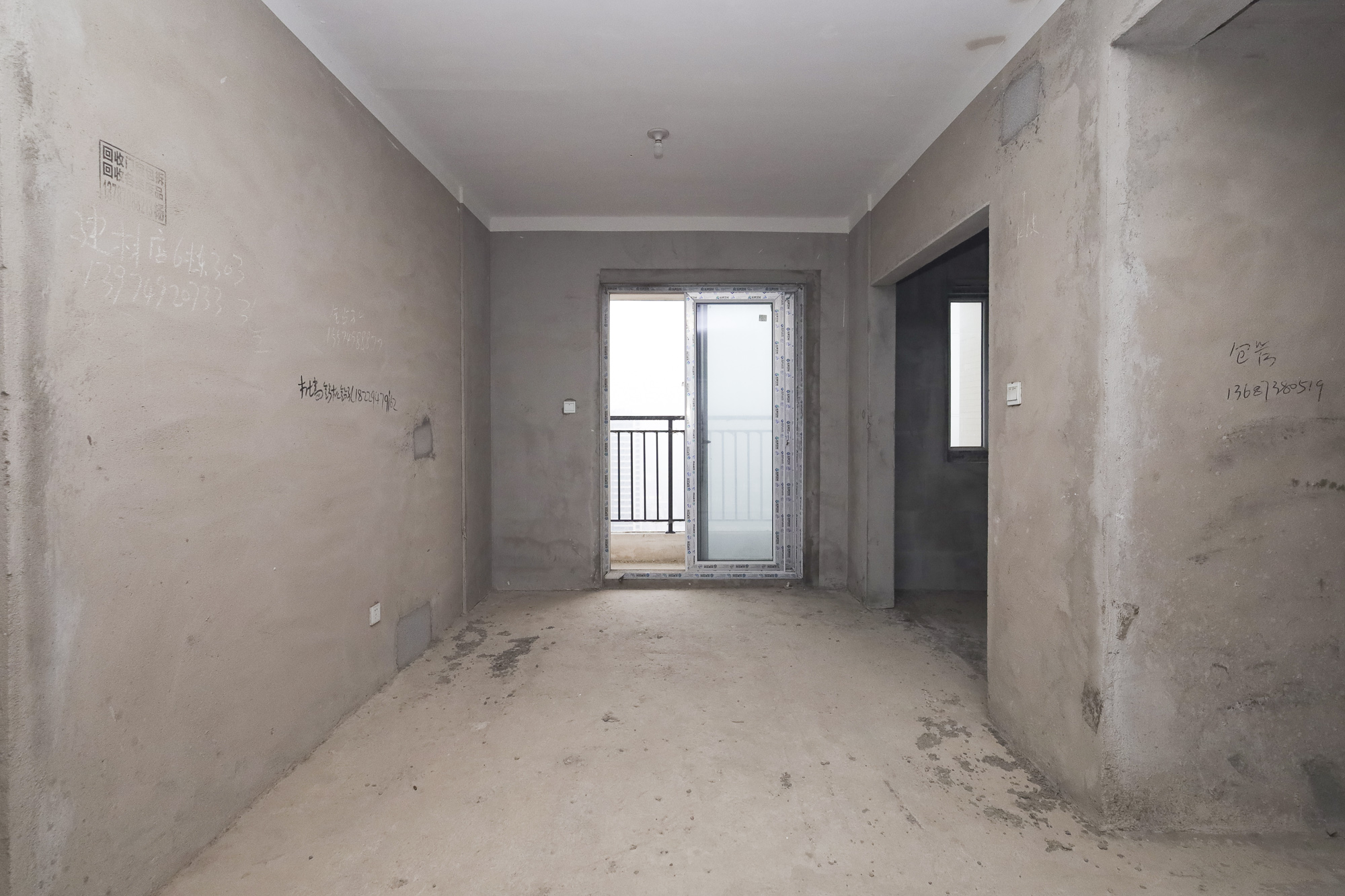 福晟钱隆国际(晟冉景苑) 4室2厅2卫 108.0万 福晟钱隆国际(晟冉景苑) 4室2厅2卫 108.0万客厅