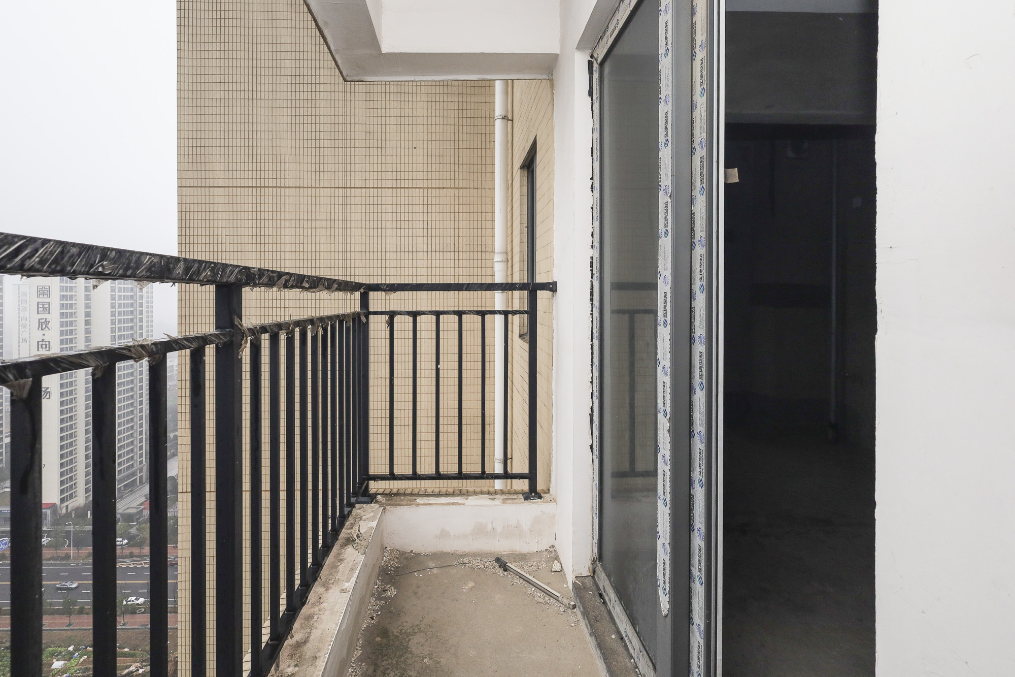 福晟钱隆国际(晟冉景苑) 4室2厅2卫 108.0万 福晟钱隆国际(晟冉景苑) 4室2厅2卫 108.0万阳台