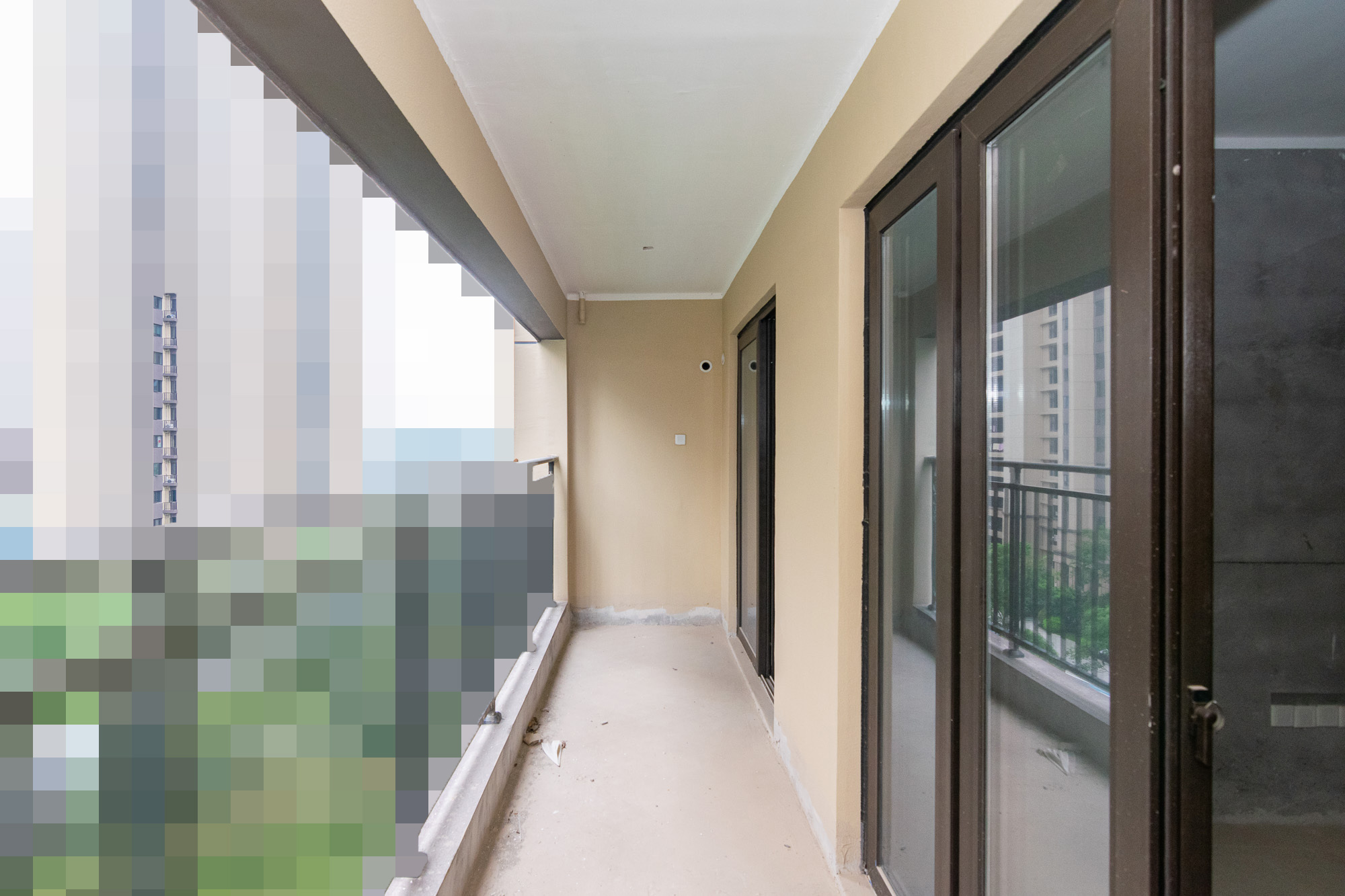 金辉优步学府  3室2厅2卫    70.0万阳台