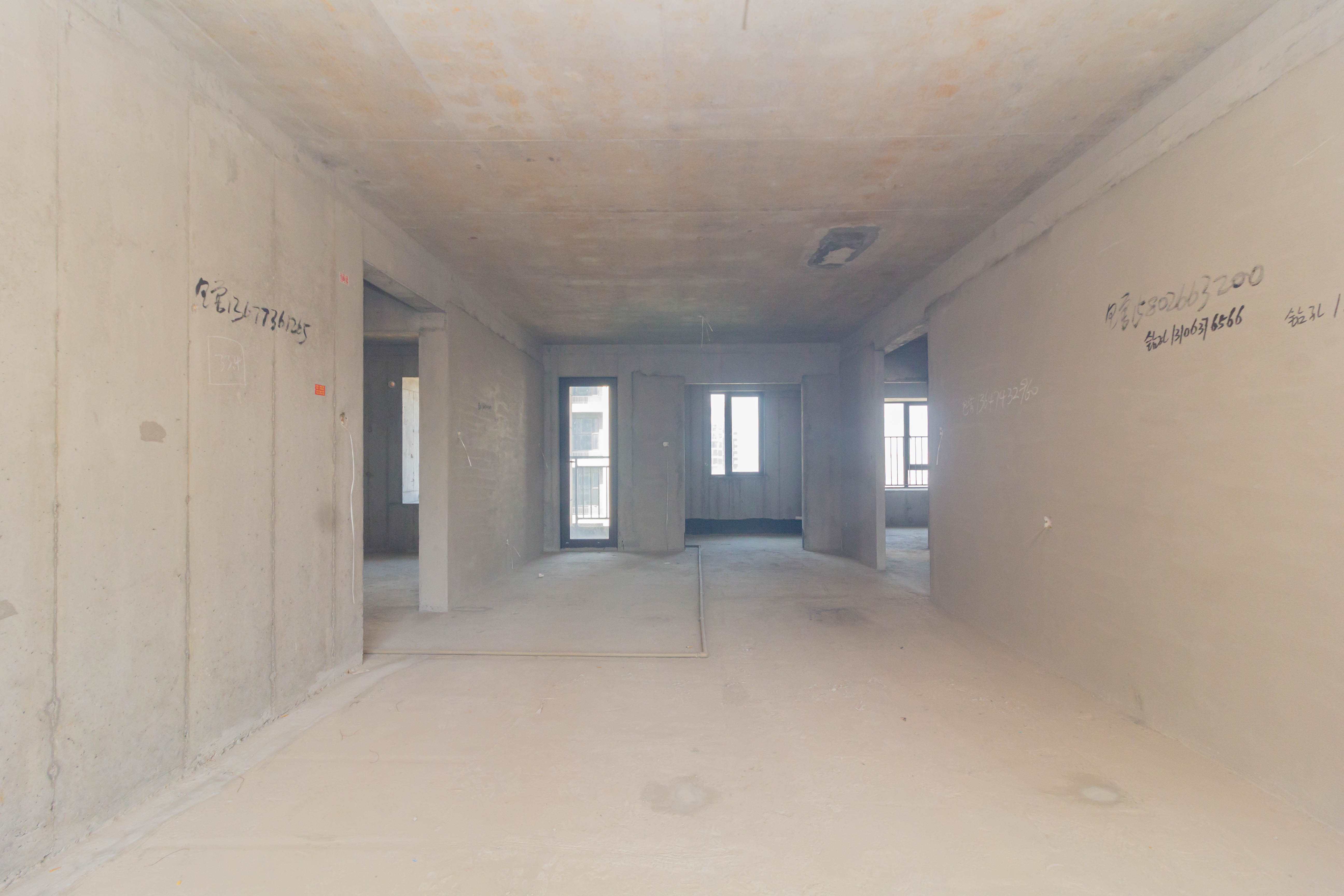 映悦星府 4室2厅2卫 71.0万 映悦星府 4室2厅2卫 71.0万客厅