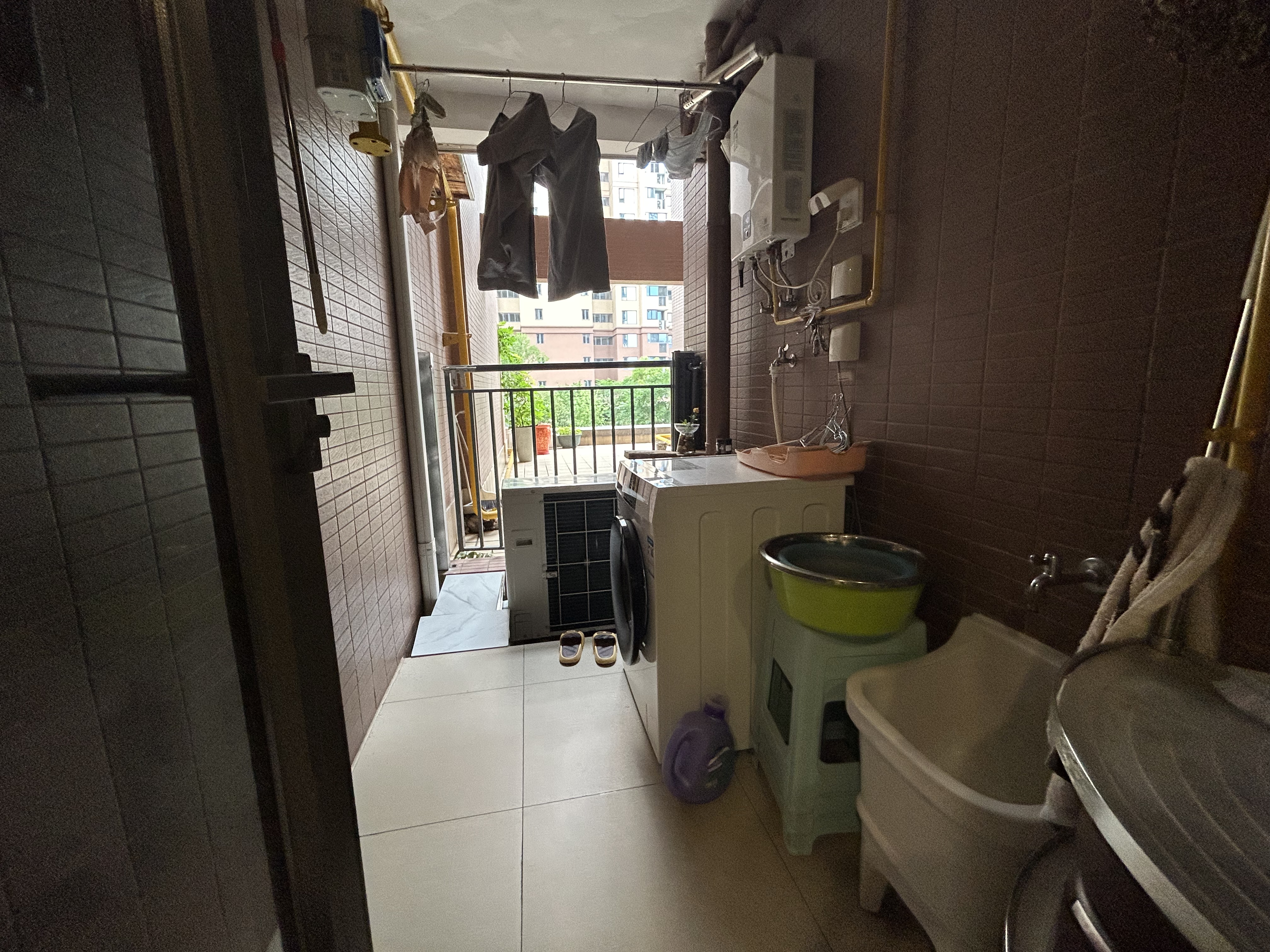 晋合湘水湾六期  2室2厅1卫    88.0万 晋合湘水湾六期  2室2厅1卫    88.0万室内图