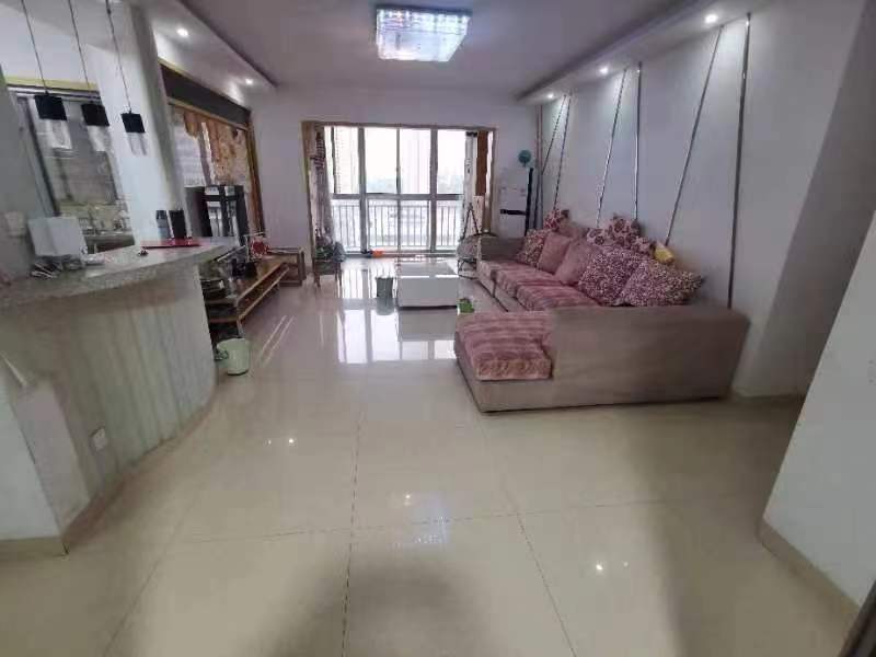 芦淞区蓝天花园 4室2厅2卫 53.8万 芦淞区蓝天花园 4室2厅2卫 53.8万室内图