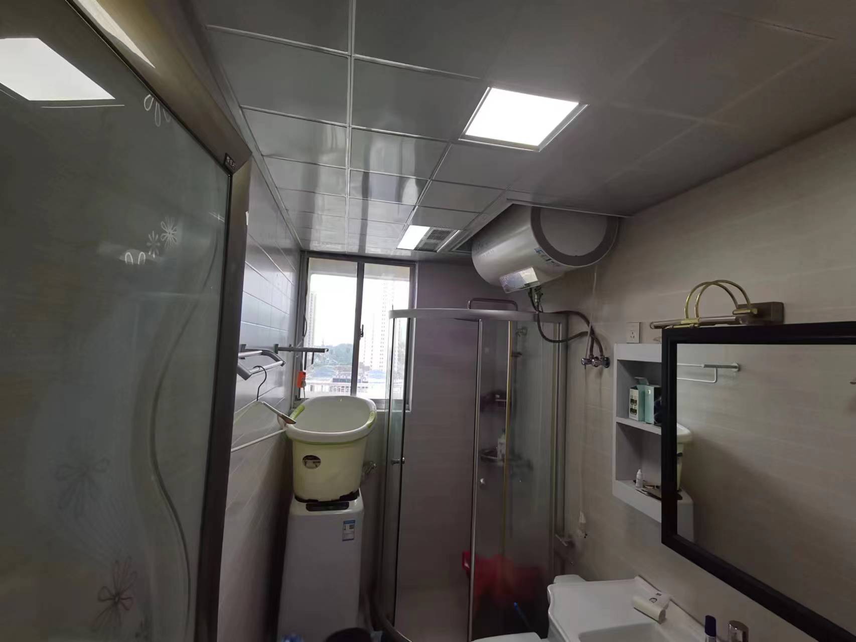 芦淞区蓝天花园 4室2厅2卫 53.8万 芦淞区蓝天花园 4室2厅2卫 53.8万室内图