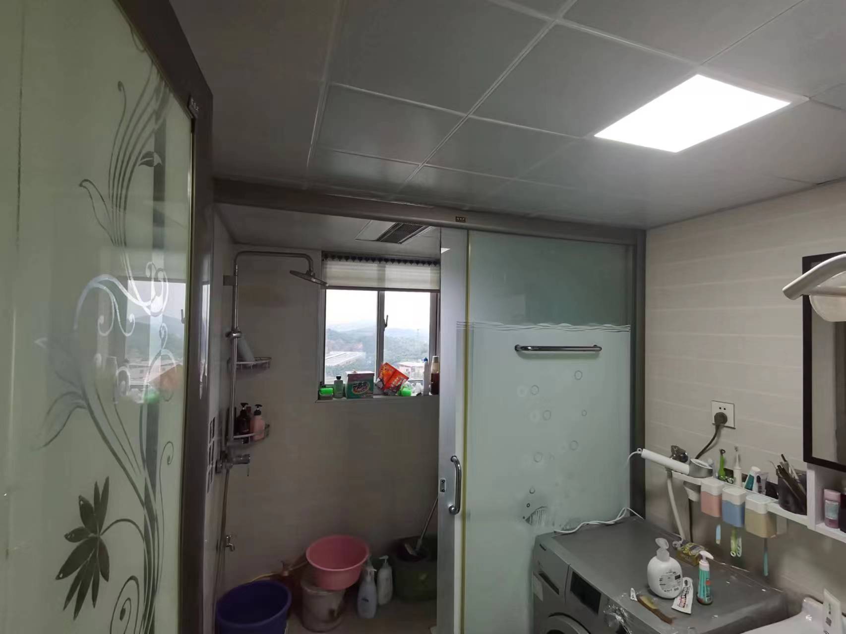 芦淞区蓝天花园 4室2厅2卫 53.8万 芦淞区蓝天花园 4室2厅2卫 53.8万室内图