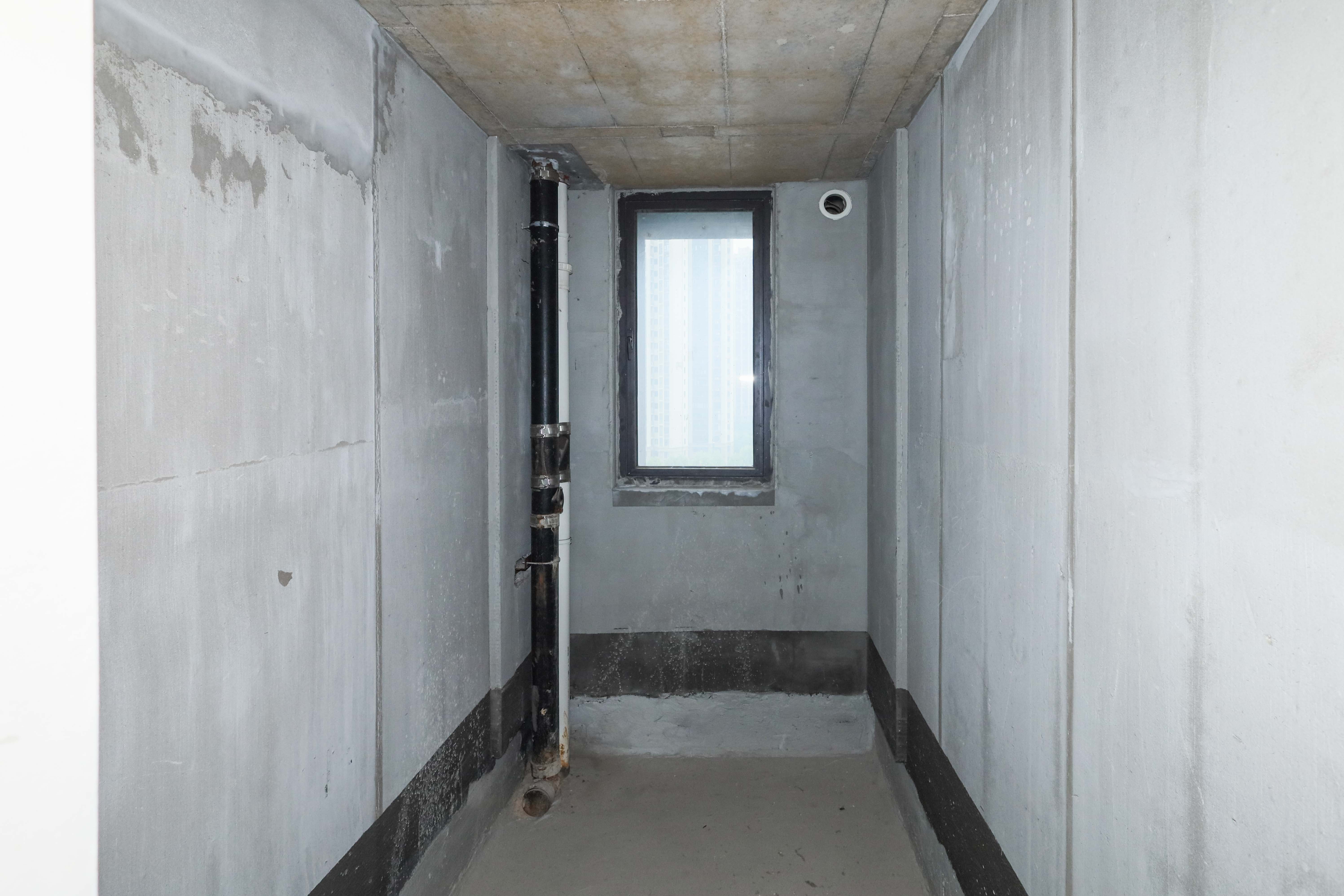建发央著  4室2厅2卫   272.00万卫生间