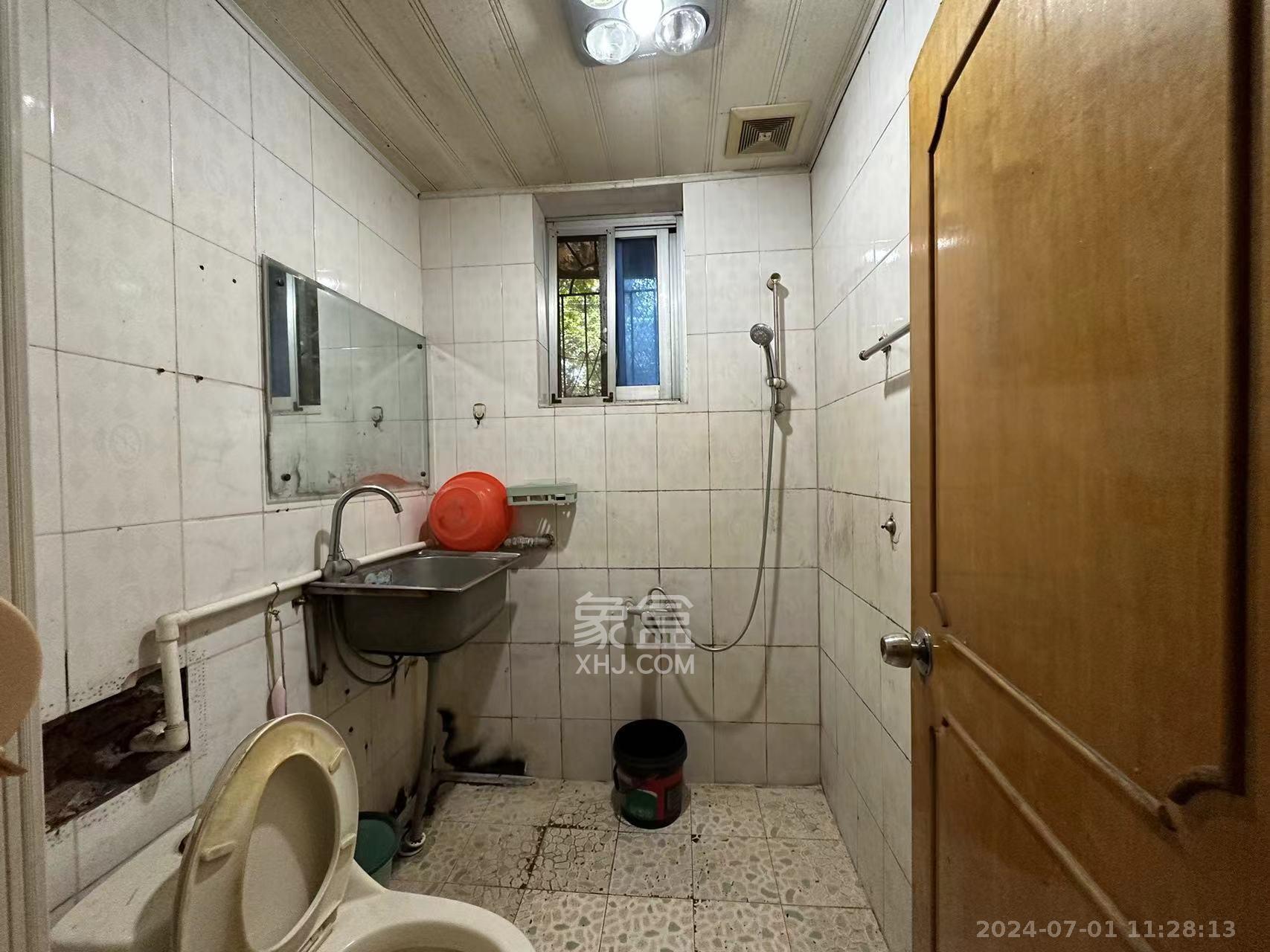 申湘花园 3室21厅1卫 1900.00元/月 申湘花园 3室21厅1卫 1900.00元/月室内图