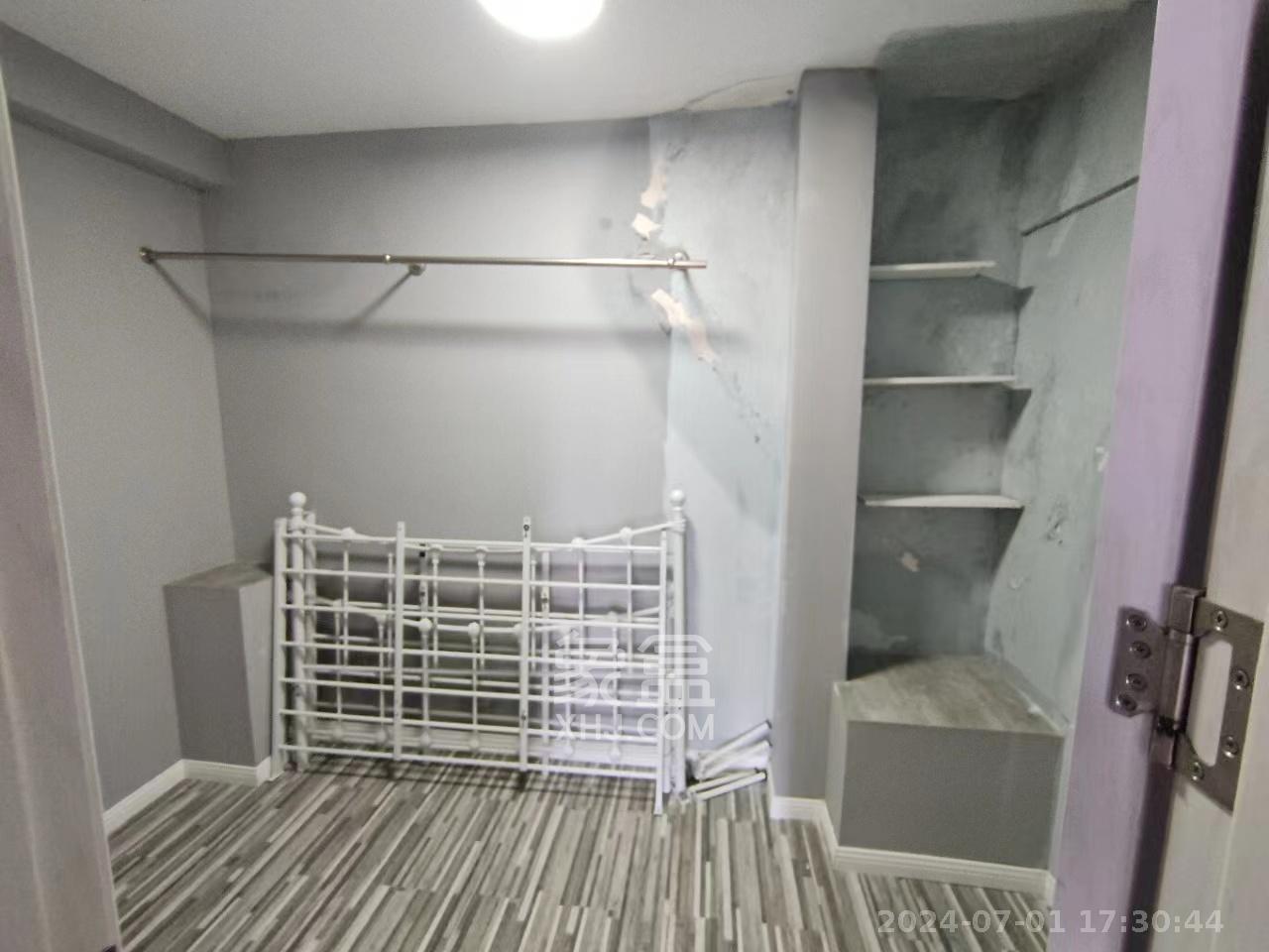 中建芙蓉工社  1室1厅1卫   1800.00元/月室内图