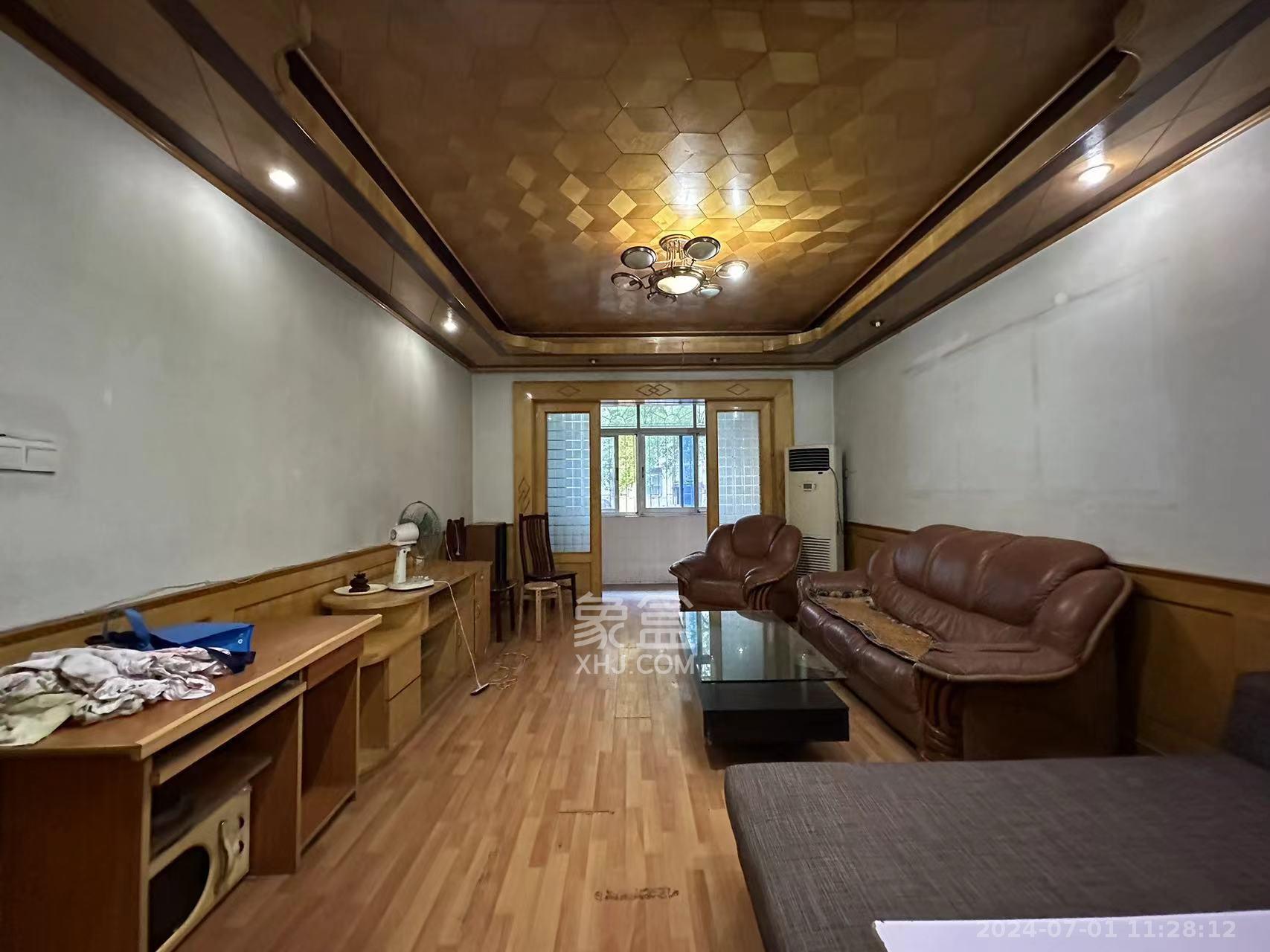 申湘花园 3室21厅1卫 1900.00元/月 申湘花园 3室21厅1卫 1900.00元/月室内图