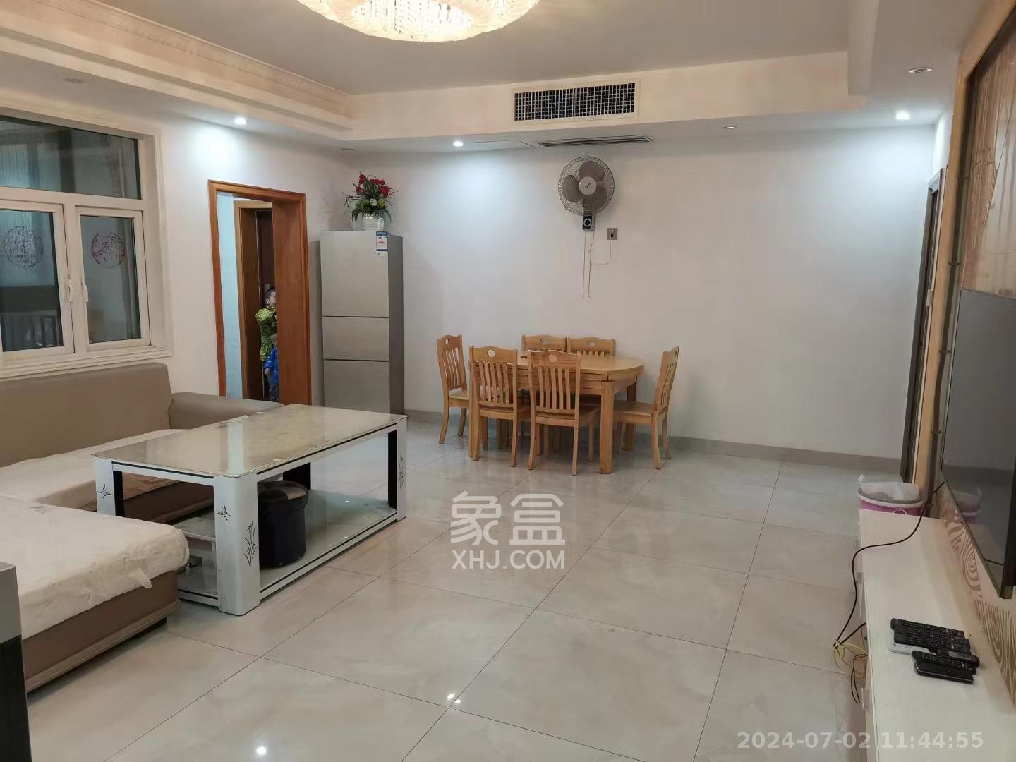 泊爱蓝湾 3室2厅2卫 2800.0元/月 泊爱蓝湾 3室2厅2卫 2800.0元/月室内图