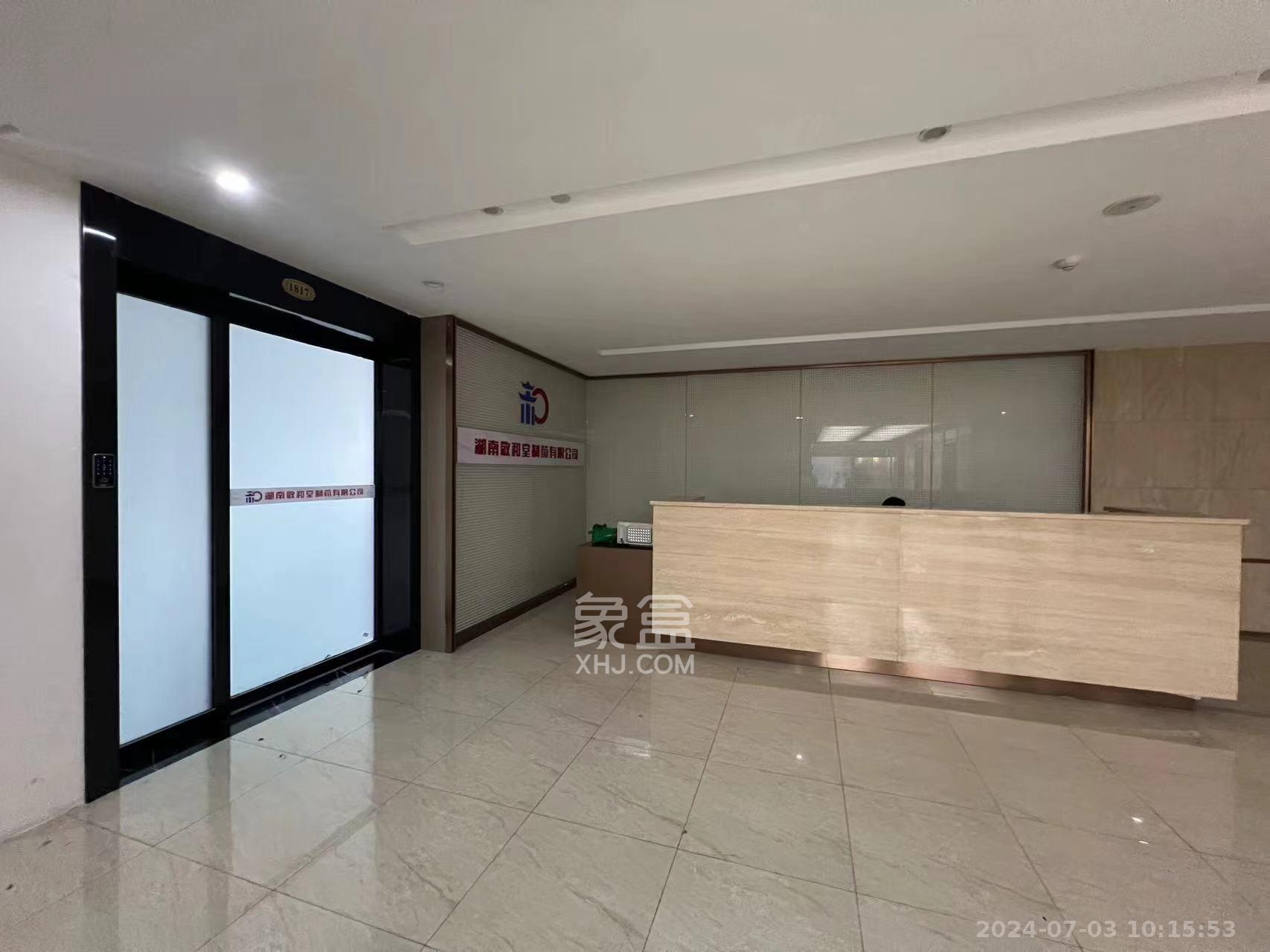 绿地中心  1室1厅1卫   8000.00元/月室内图