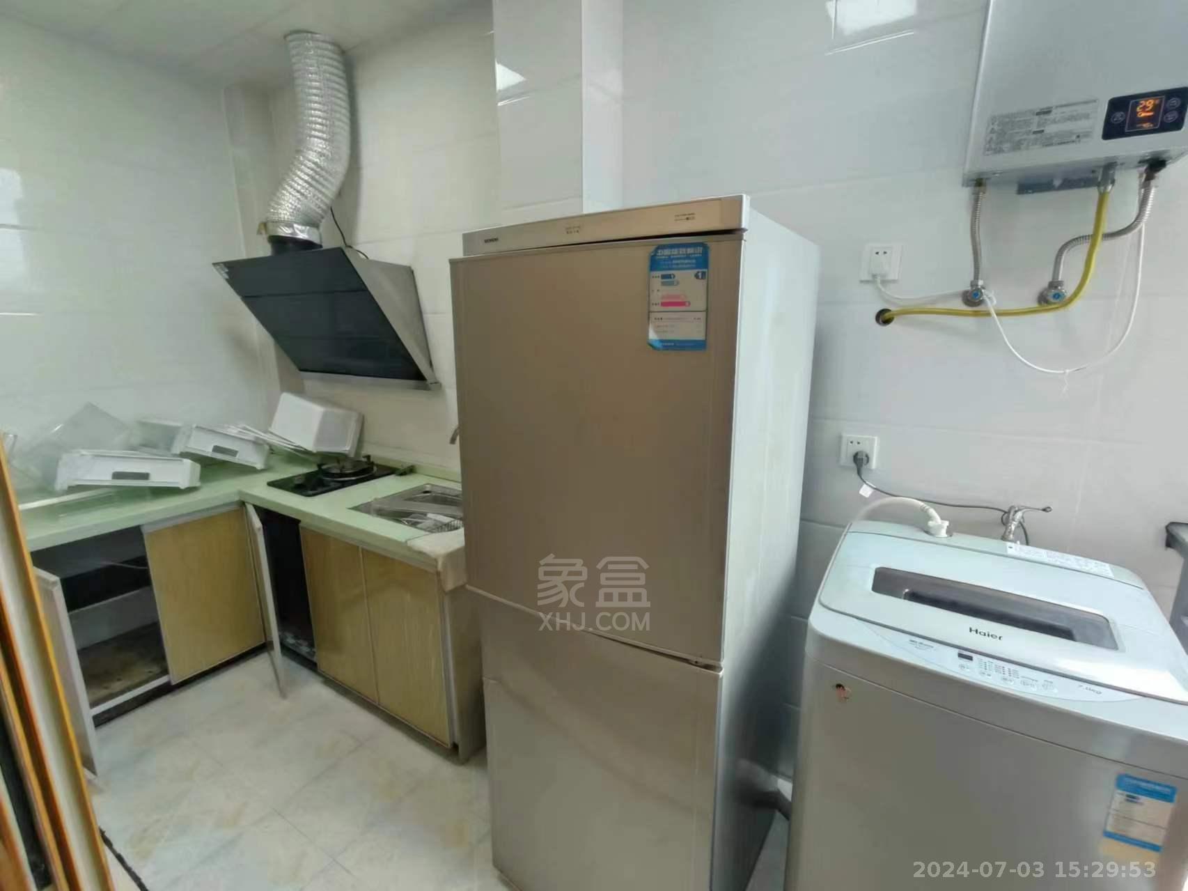 庐山一号  1室1厅1卫   1600.00元/月室内图