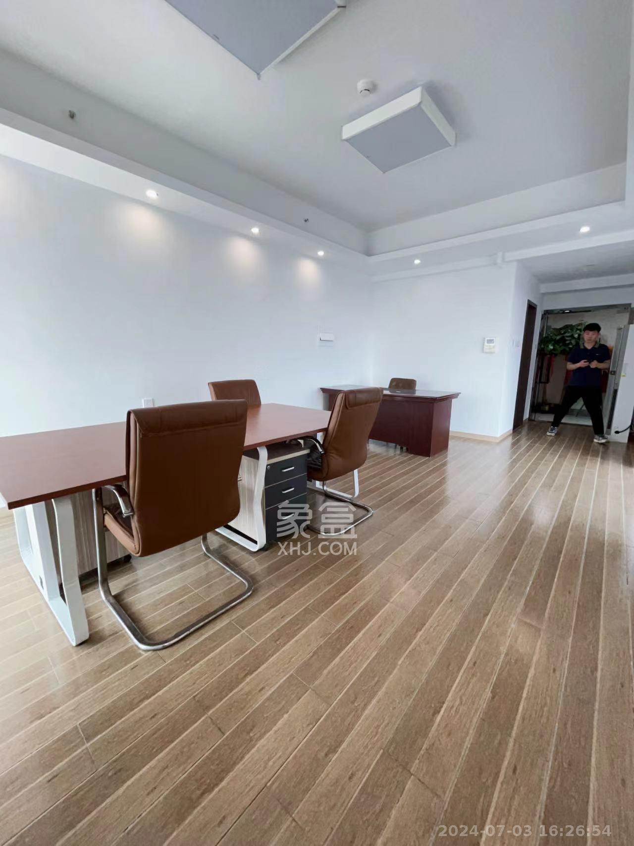奥克斯广场  1室1厅1卫   3600.00元/月室内图