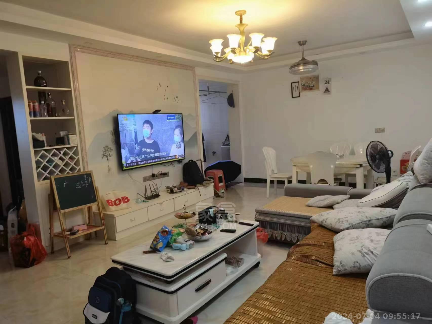 东城商业广场（东成）  3室2厅1卫   2600.00元/月室内图1