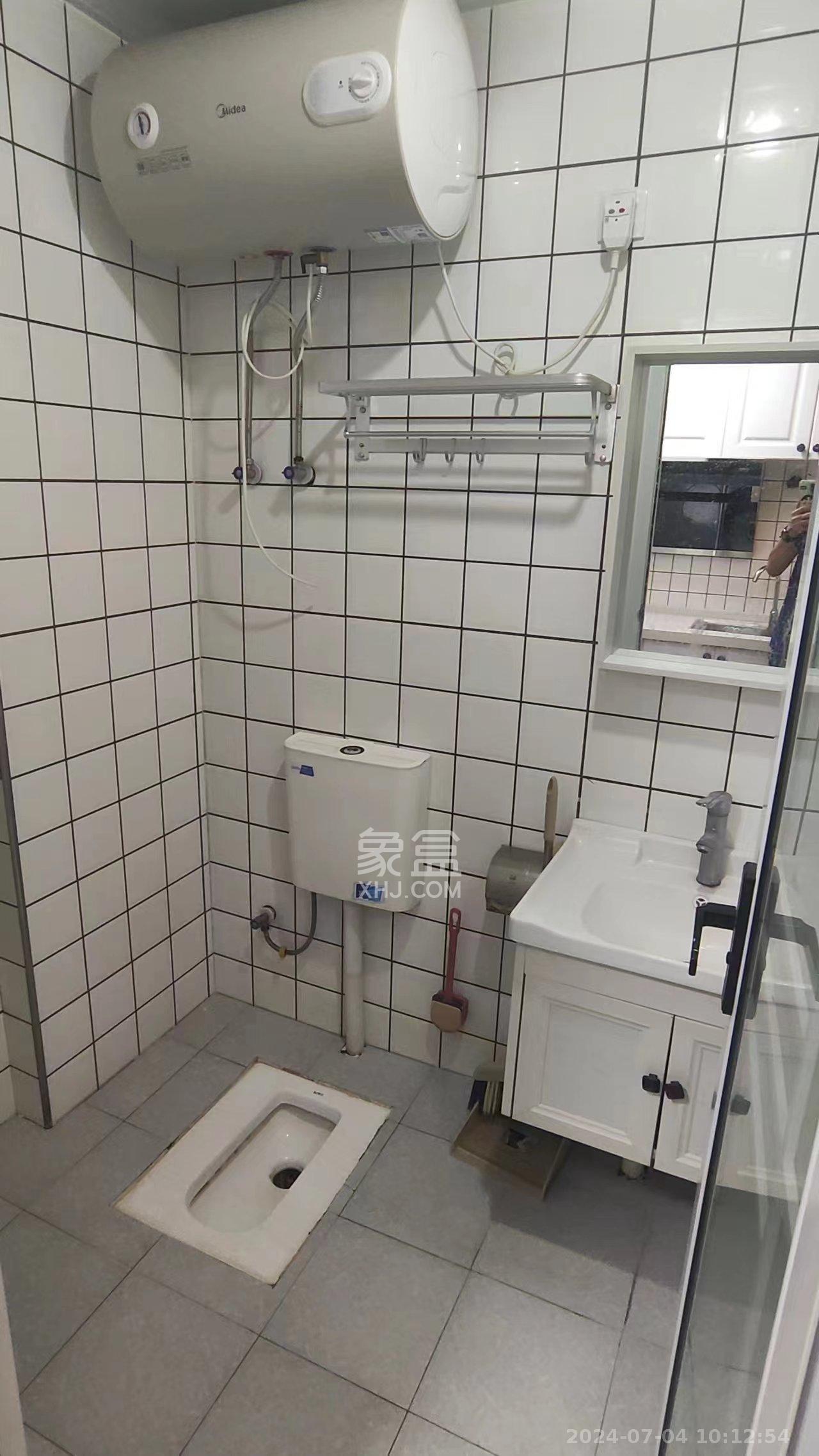 润和滨江府  1室1厅1卫   1500.00元/月室内图