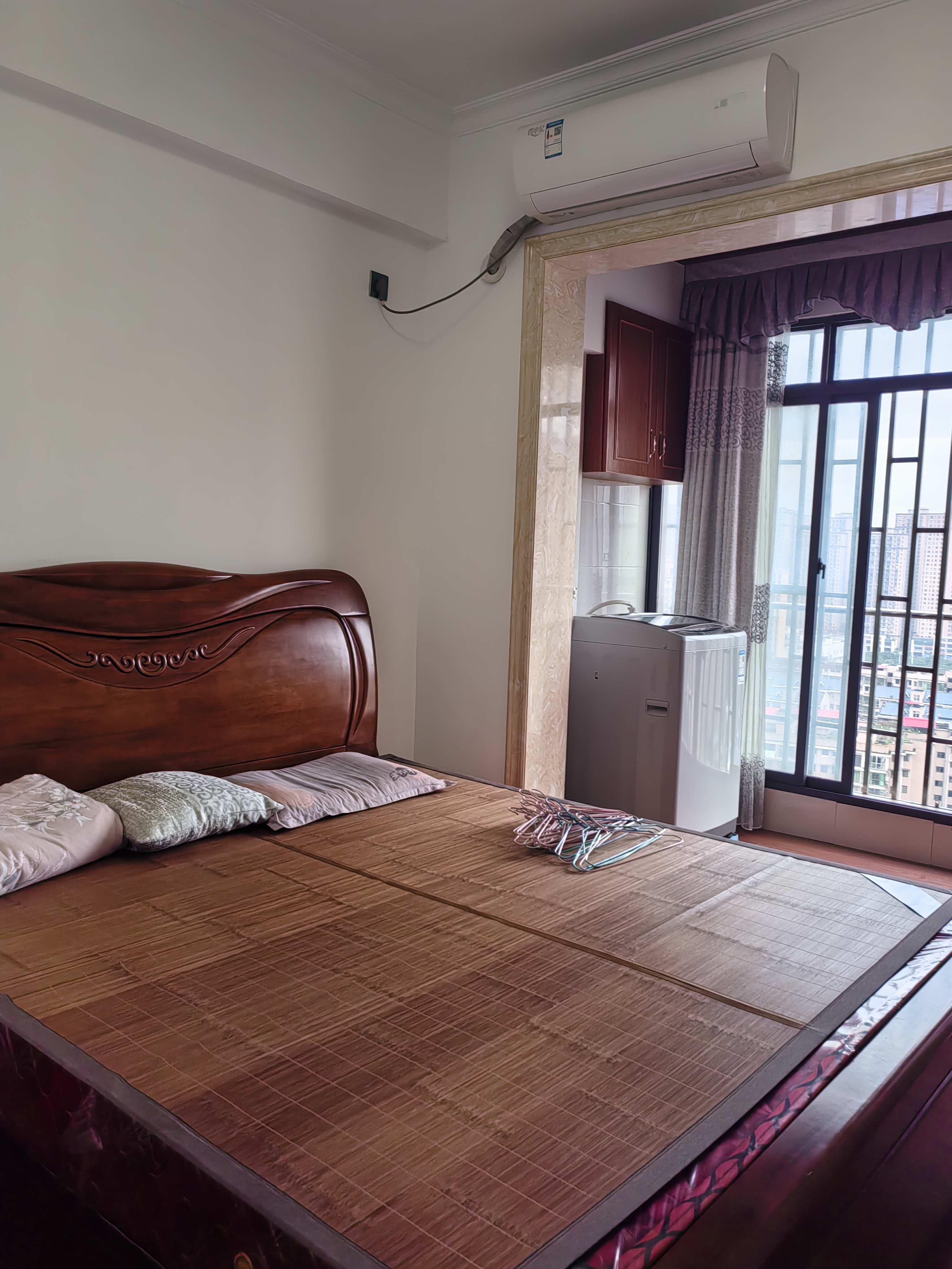中泰峰境  3室2厅2卫   2200.00元/月室内图