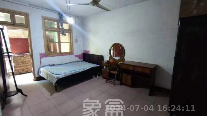 标准件厂宿舍（长沙标准件总厂宿舍）  2室1厅1卫   1300.00元/月室内图
