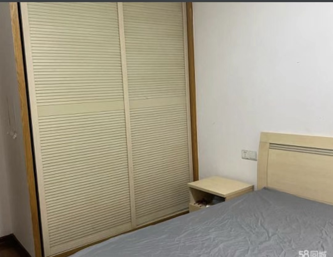 中天和园  3室2厅2卫   1350.00元/月室内图