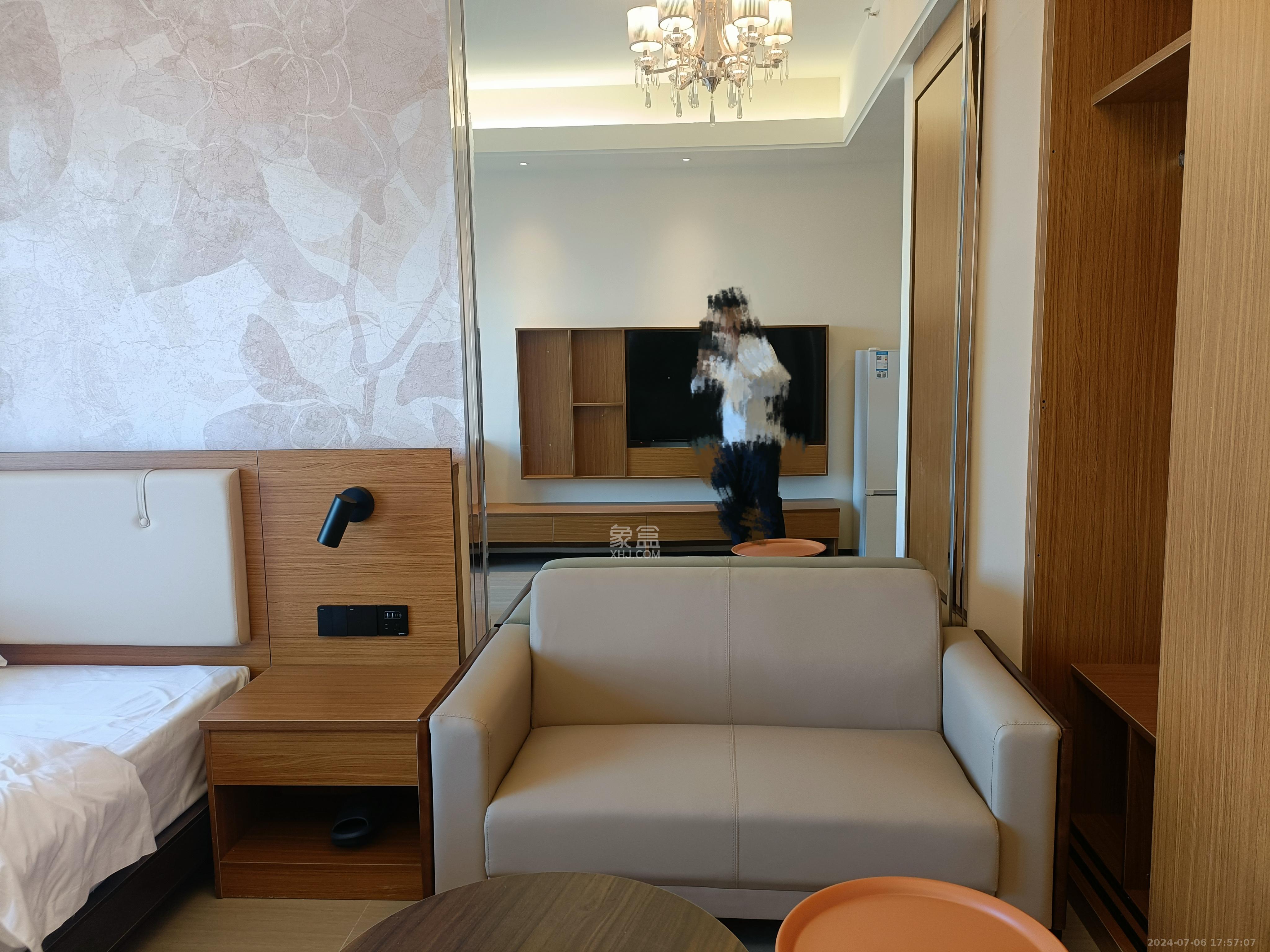 恒大清澜苑（恒大御景半岛四期）  1室1厅1卫   2000.00元/月室内图