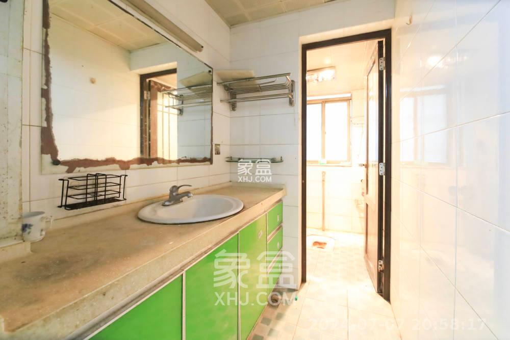 梅苑家园  3室2厅2卫   1800.00元/月室内图