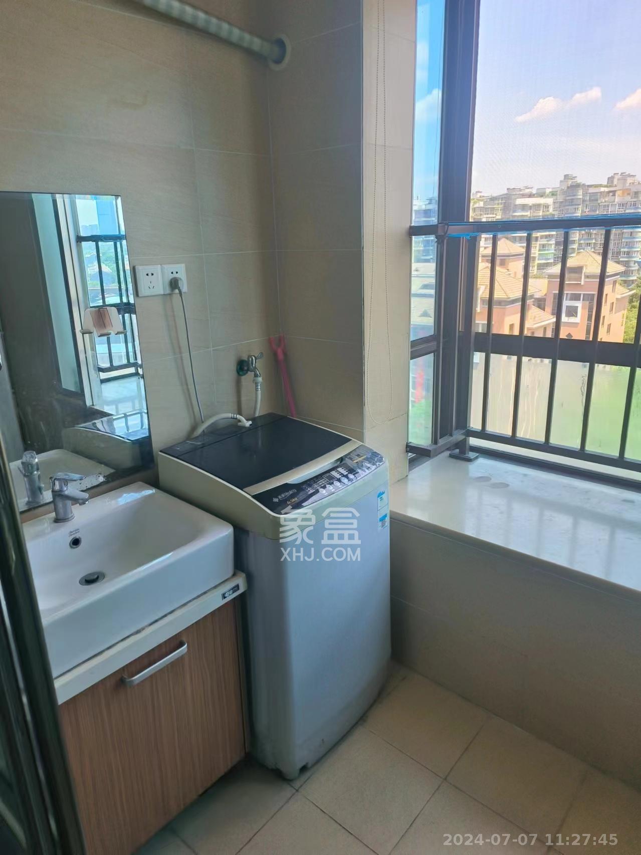 长盛上东区  1室1厅1卫   1800.00元/月室内图1