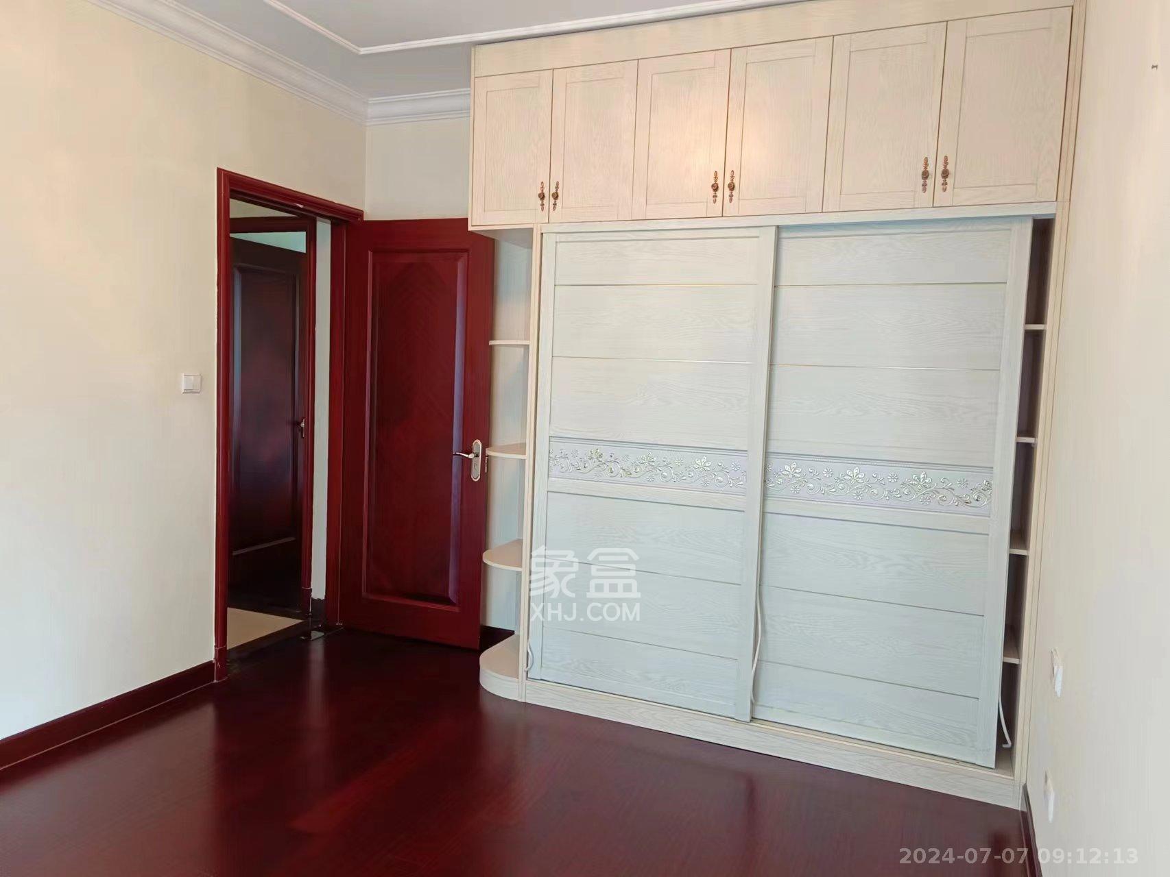 恒大翡翠华庭  3室2厅2卫    2500.0元/月室内图