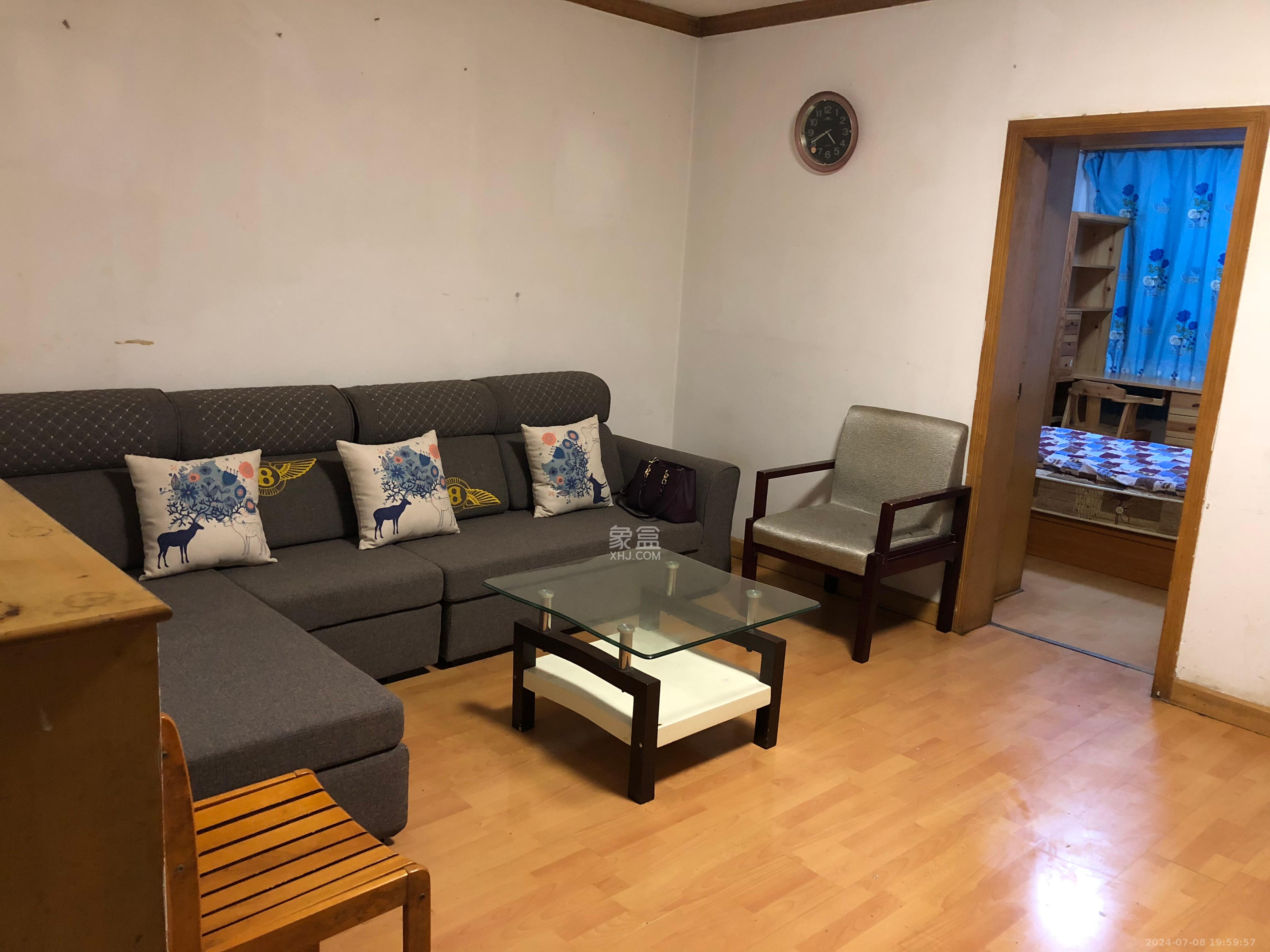 金属回收公司宿舍 2室2厅1卫 1650.0元/月 金属回收公司宿舍 2室2厅1卫 1650.0元/月室内图