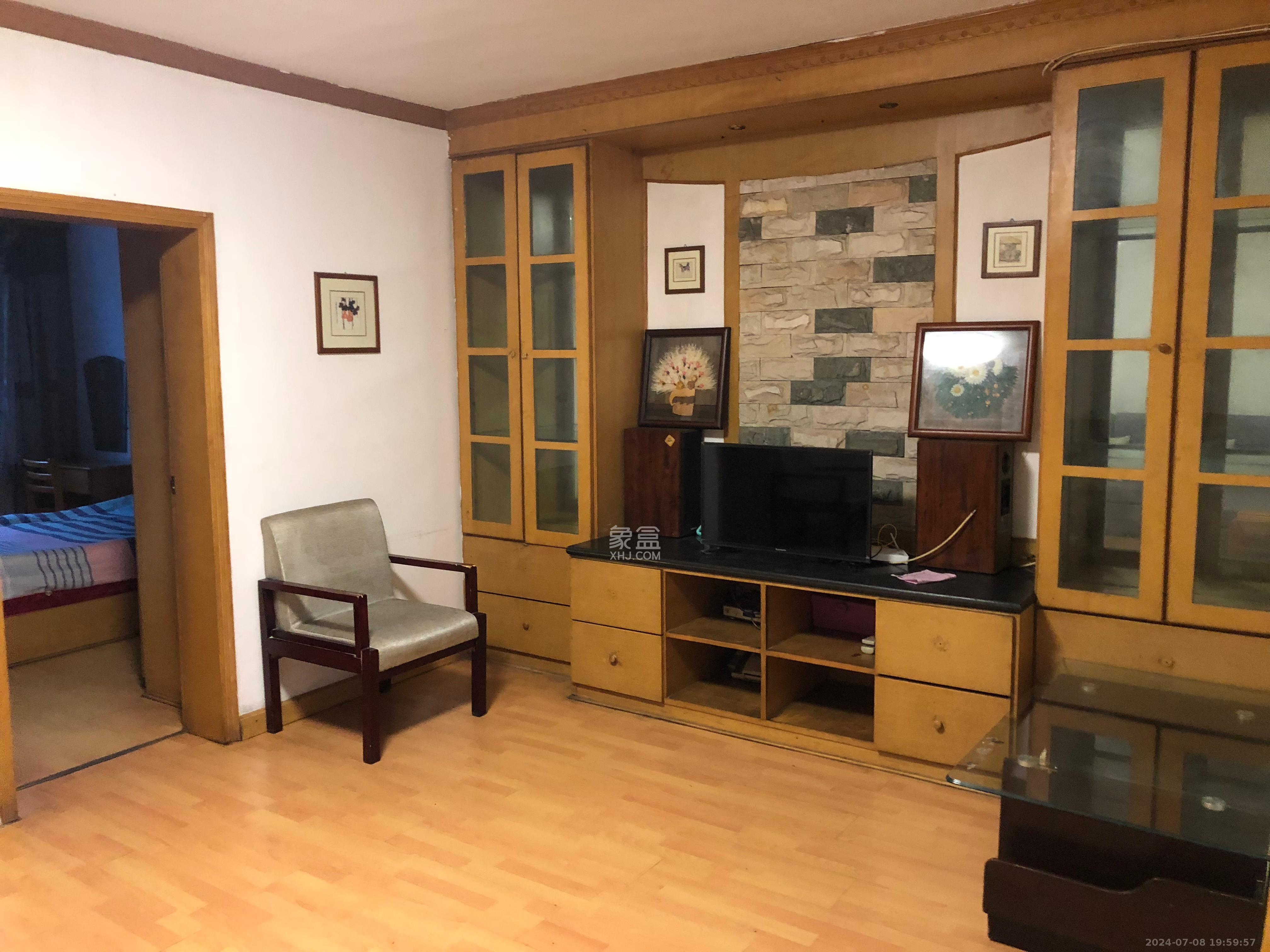 金属回收公司宿舍 2室2厅1卫 1650.0元/月 金属回收公司宿舍 2室2厅1卫 1650.0元/月室内图