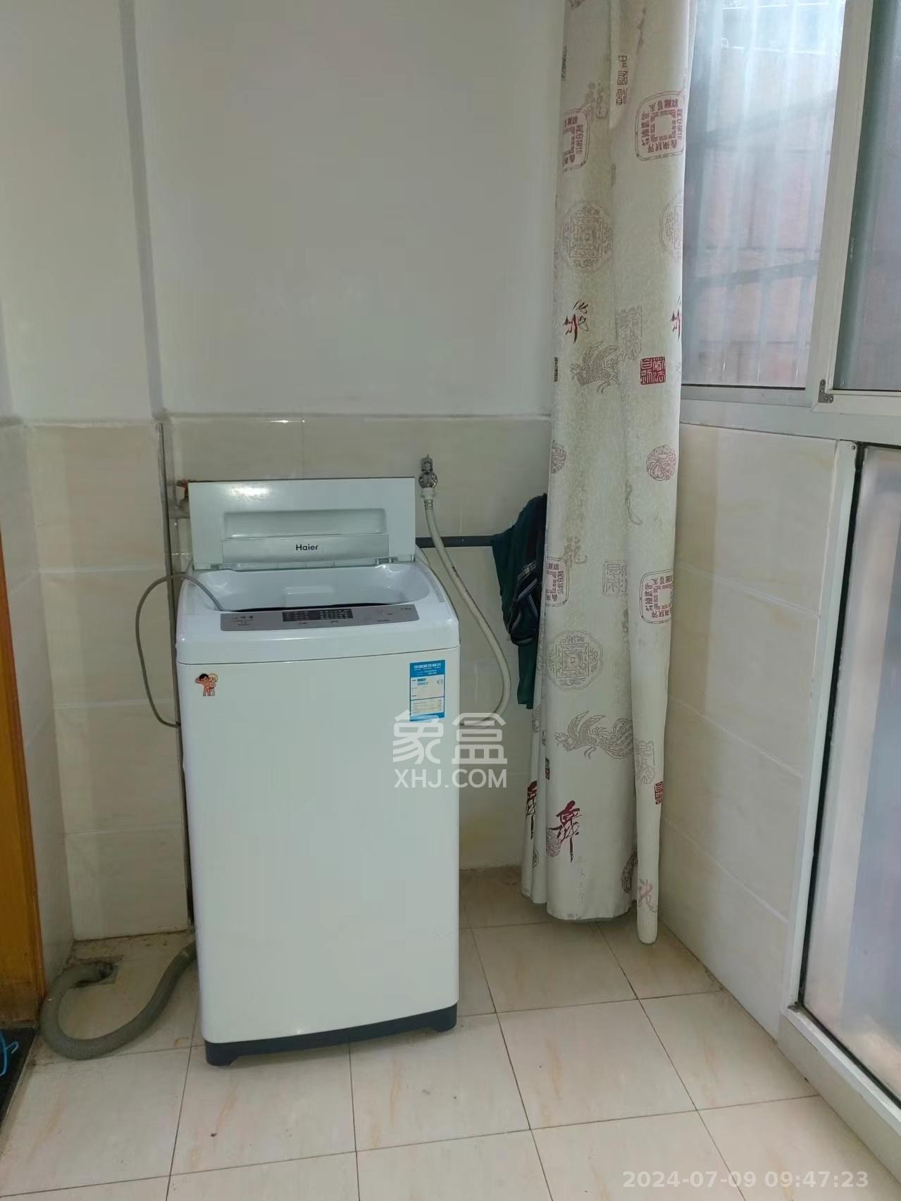 枫华府第 3室2厅1卫 1800.0元/月 枫华府第 3室2厅1卫 1800.0元/月室内图